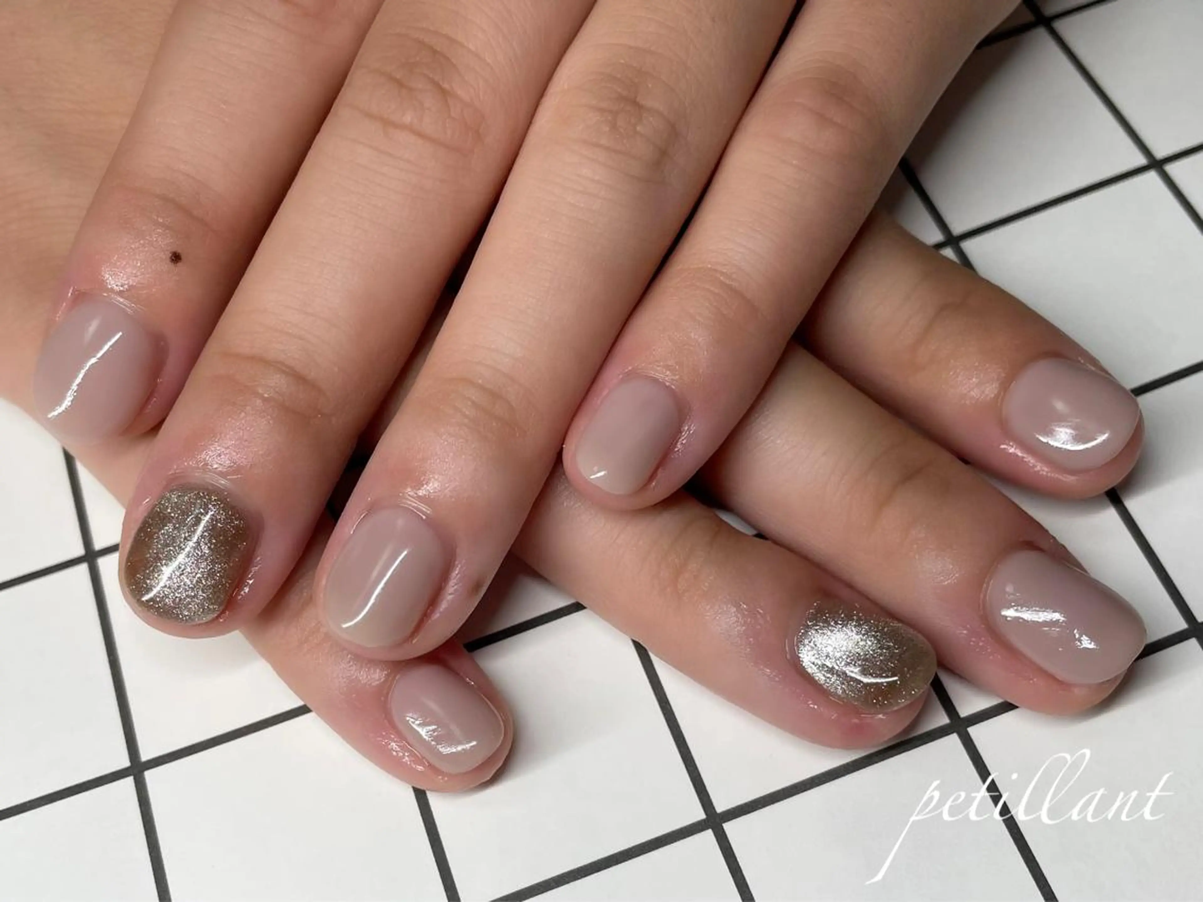 ネイル 長さ出し ロングネイル マグネットネイル petillant所属・nail salon petillantのネイルデザイン