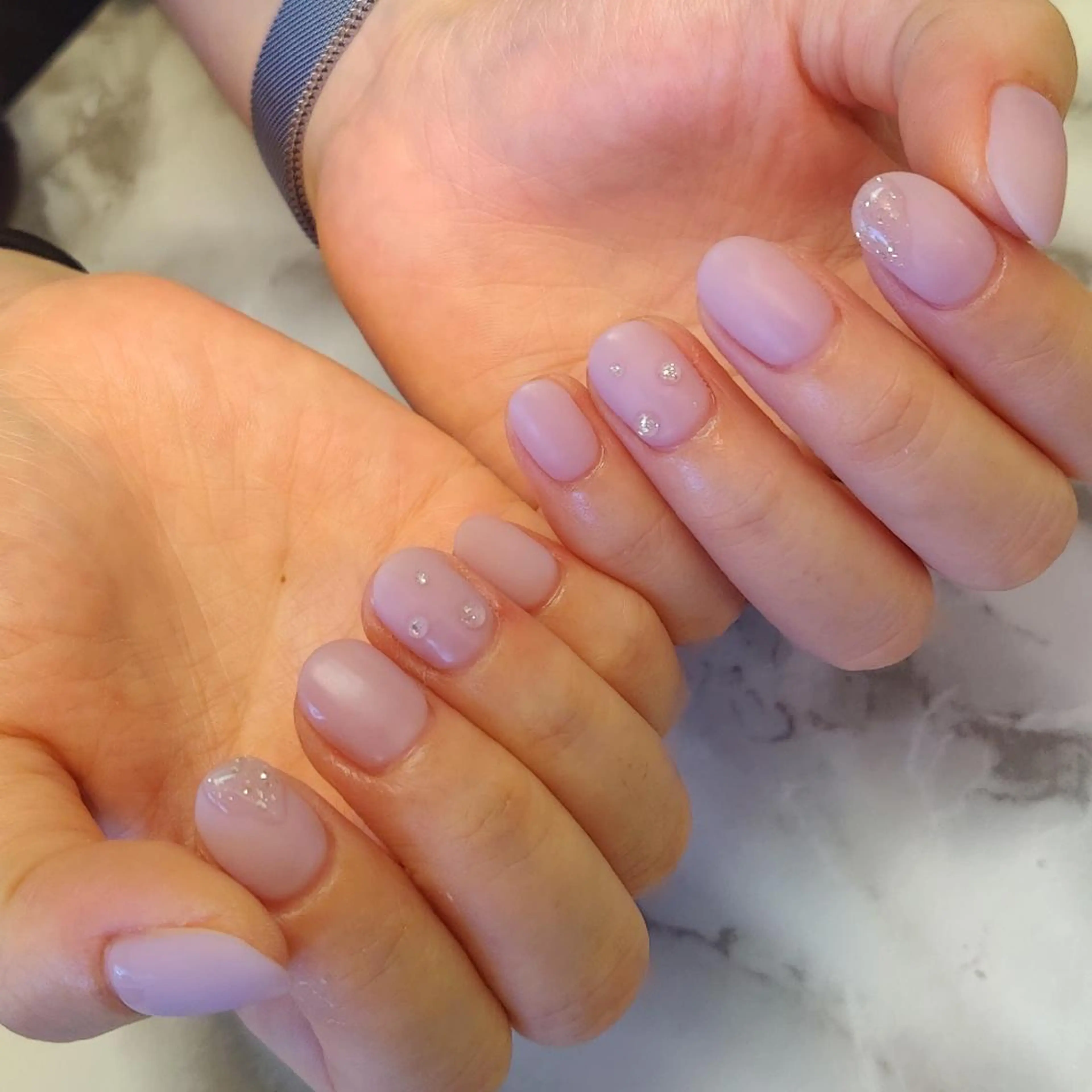 ネイル ジェヌインネイル 河内のネイルデザイン