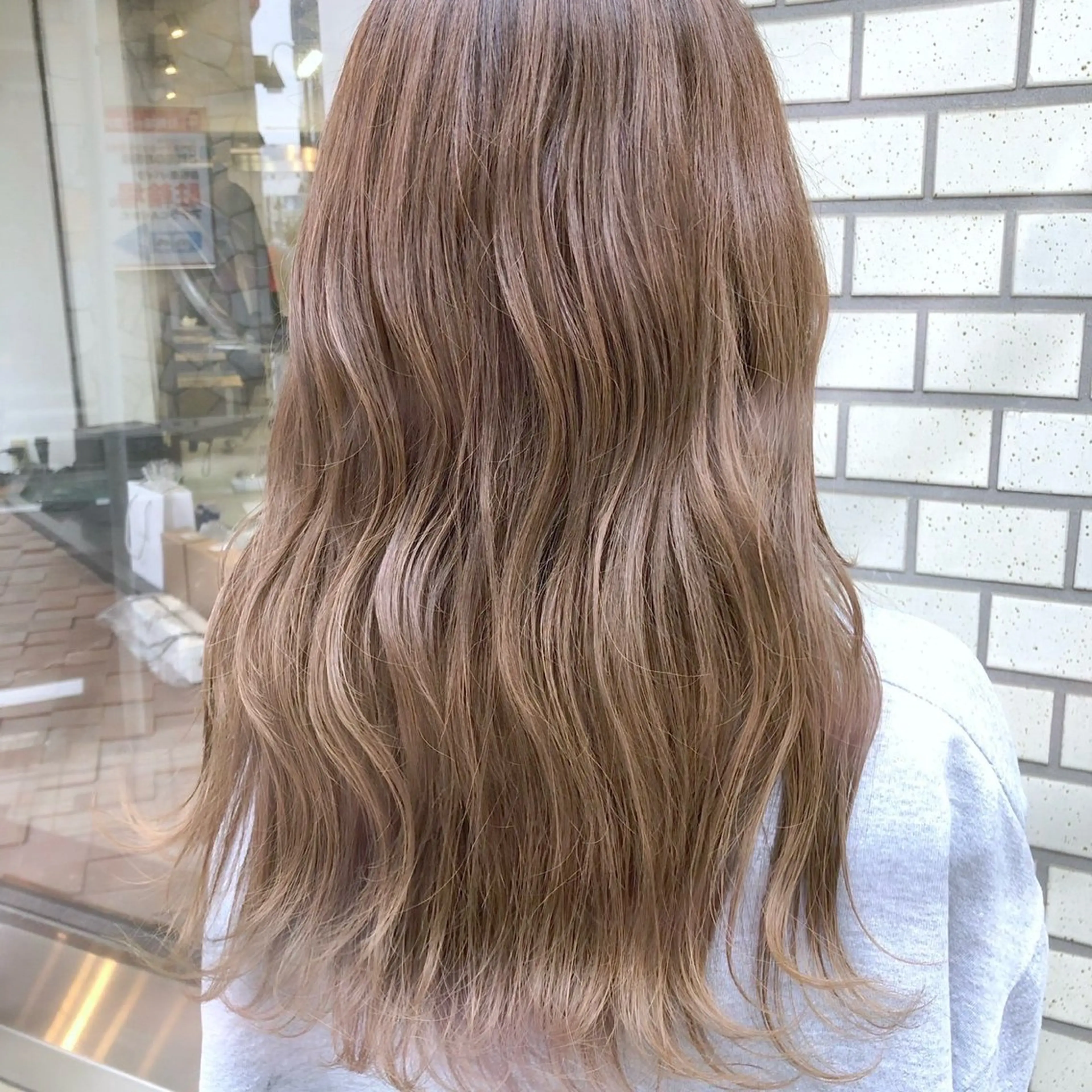 ロング カラー ベージュカラー ヘアカラー 🧊艶髪垢抜け担当 💗/けんすけ🪞のヘアスタイル