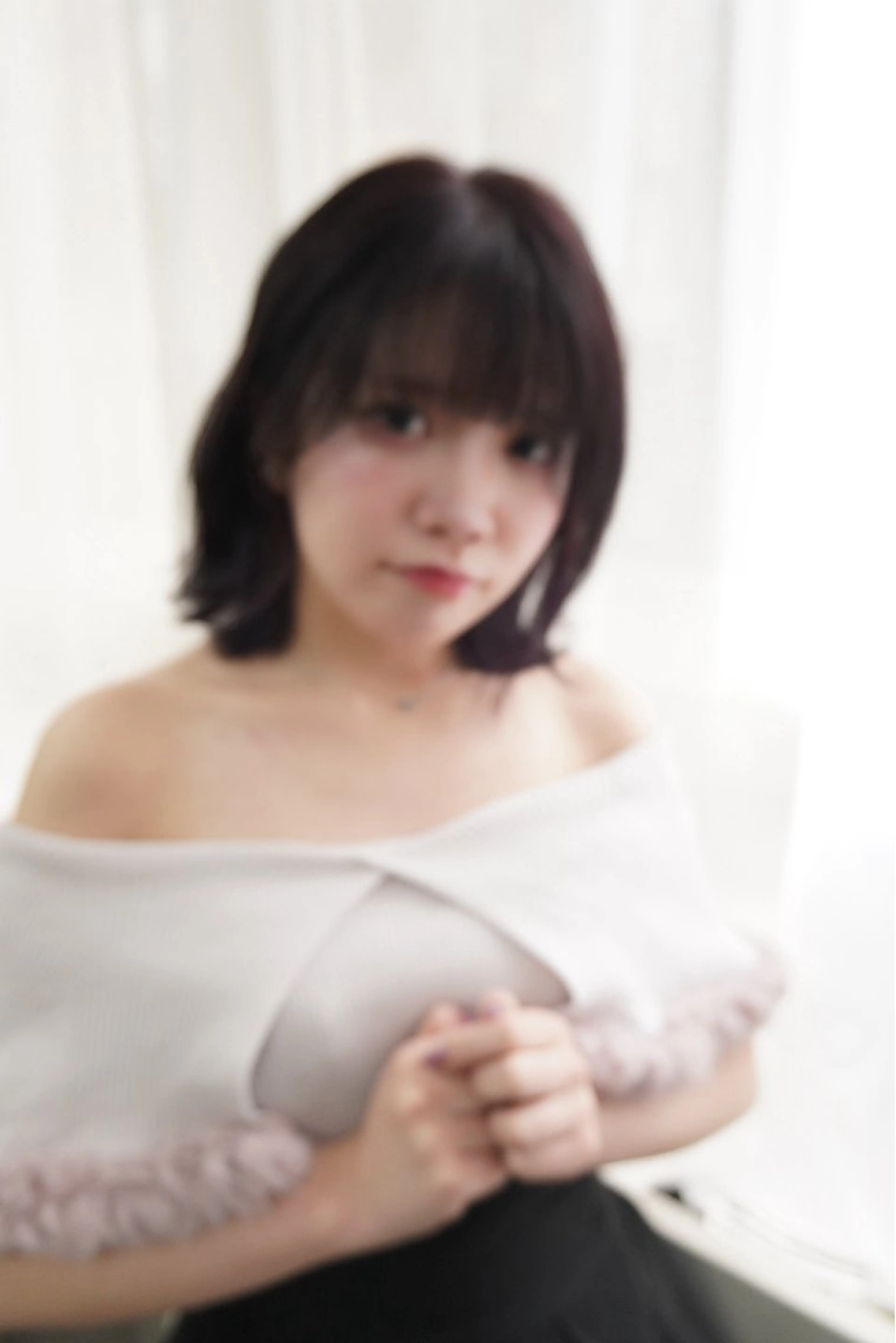 ミディアム コテ巻き/パーマ/艶 透明感/荻原凜太郎のヘアスタイル