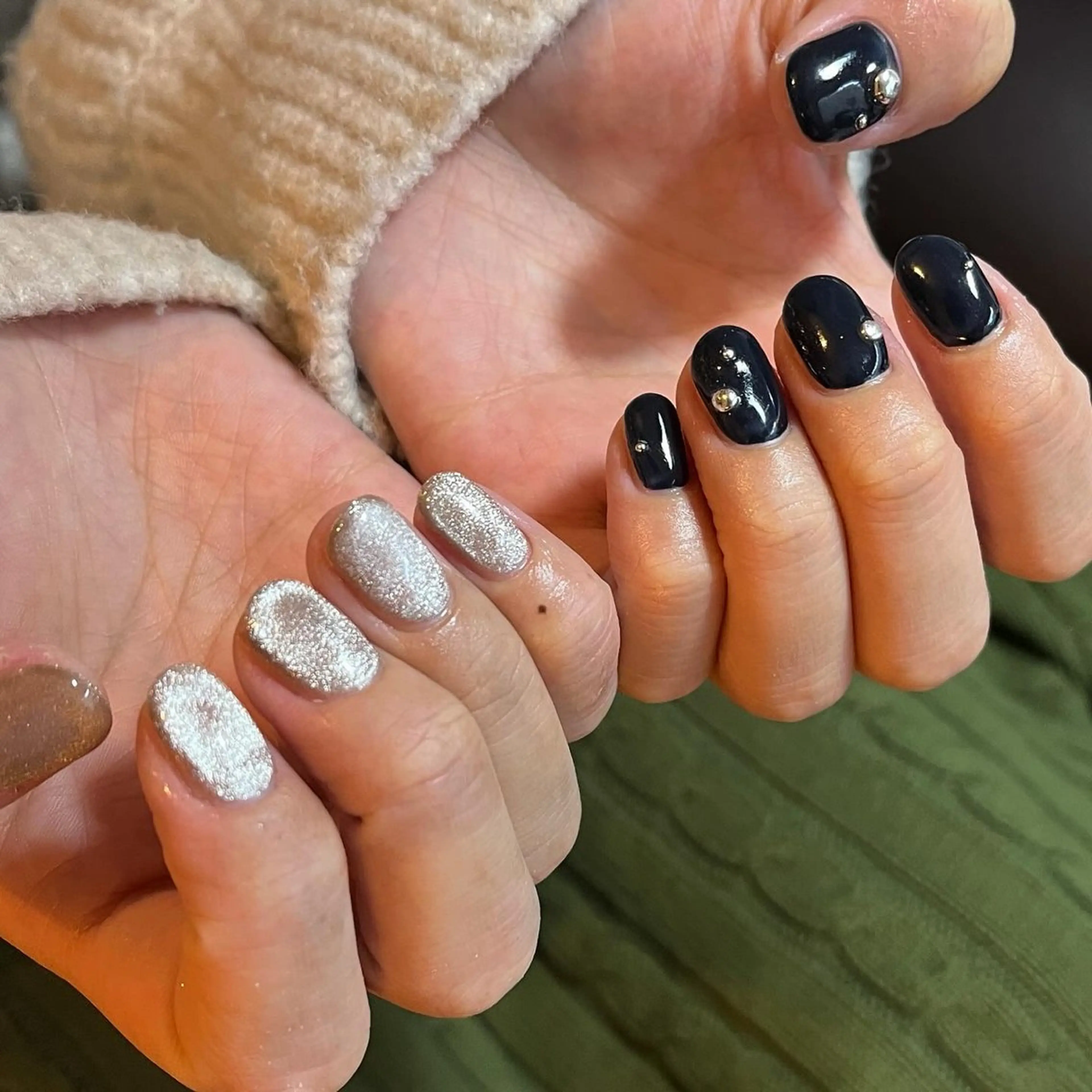 ネイル マグネットネイル ネイビー フリーランス¨̮⃝ ネイリストOKADAのネイルデザイン