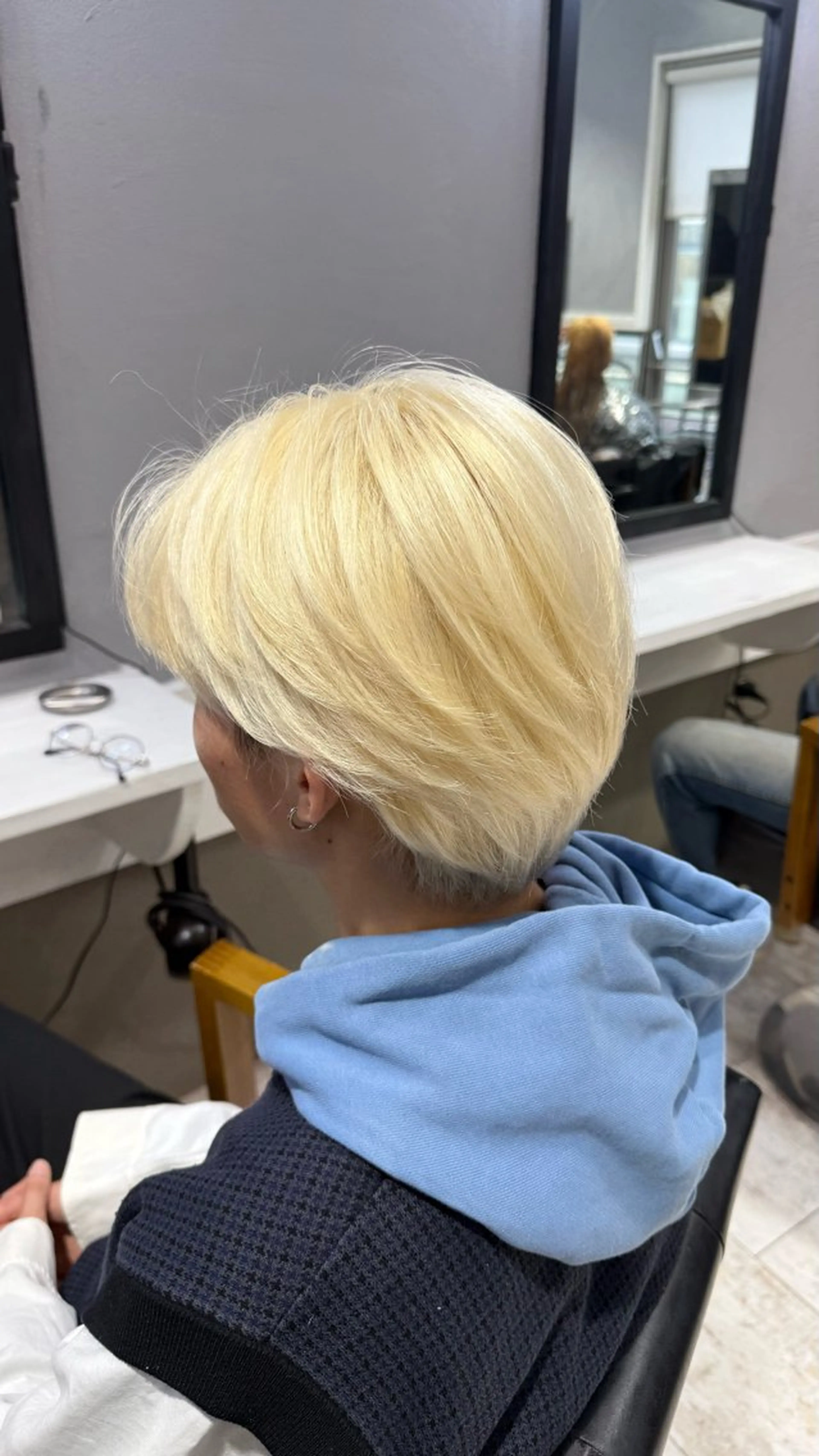 カラー メンズ メンズブリーチ メンズハイトーン メンズインナーカラー メンズ韓国風 ベージュカラー ヘアカラー トリートメント 天神/ケアブリーチ/ 髪質改善/上質艶髪のヘアスタイル