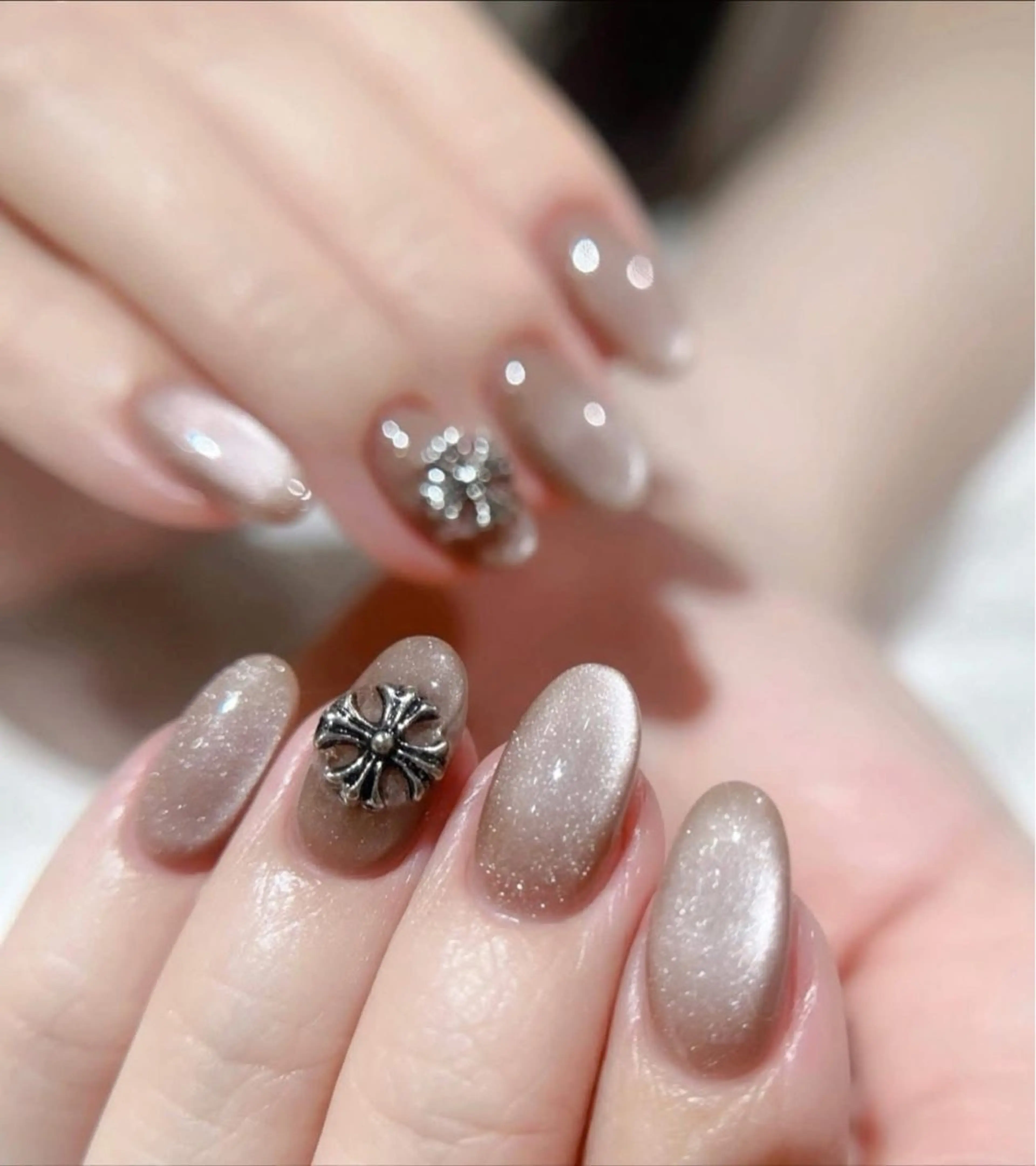 ネイル フットネイル フレンチネイル 韓国ネイル ロングネイル マグネットネイル Lee _nailのネイルデザイン