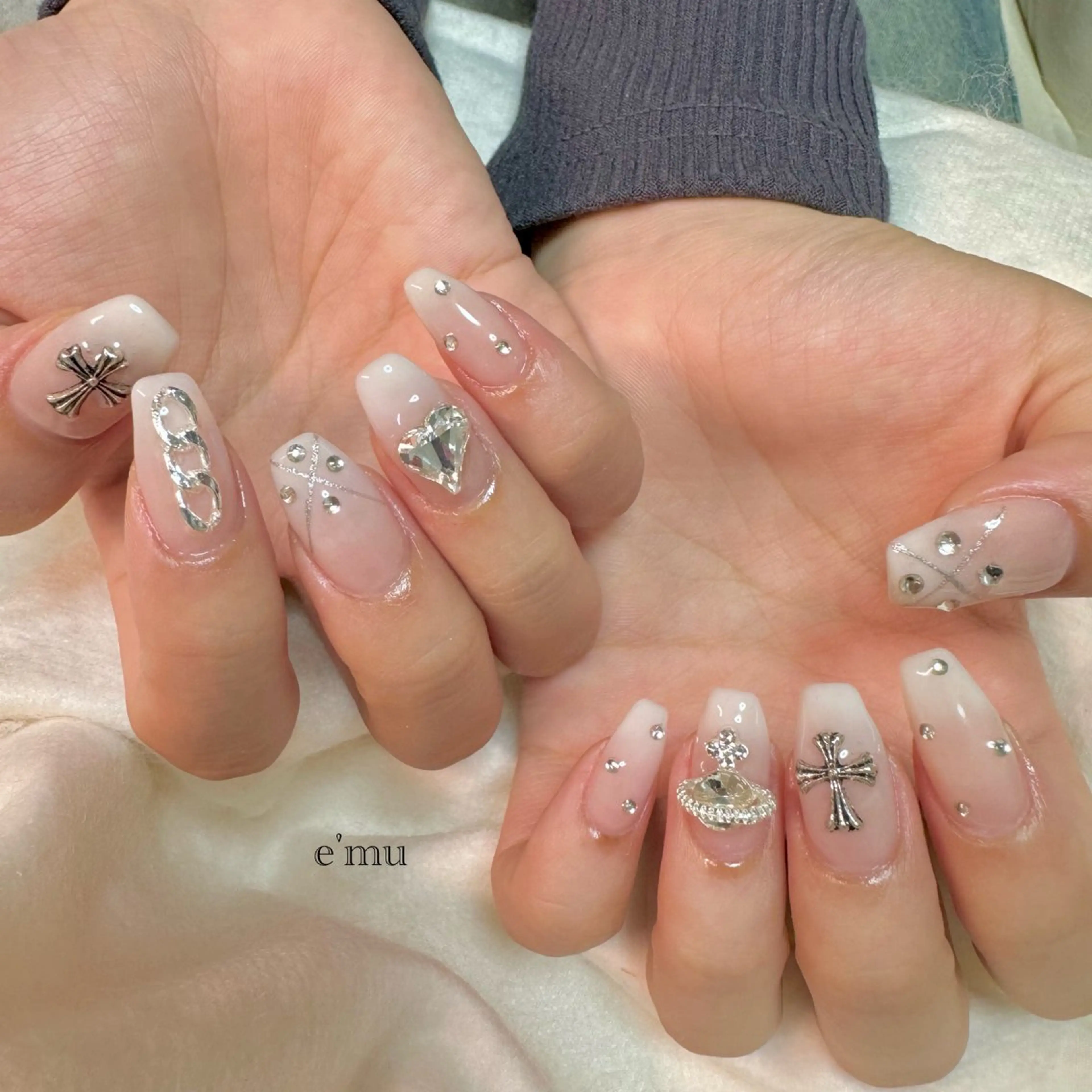 ネイル 韓国ネイル ハンドネイル nail salon e'mu💐のネイルデザイン