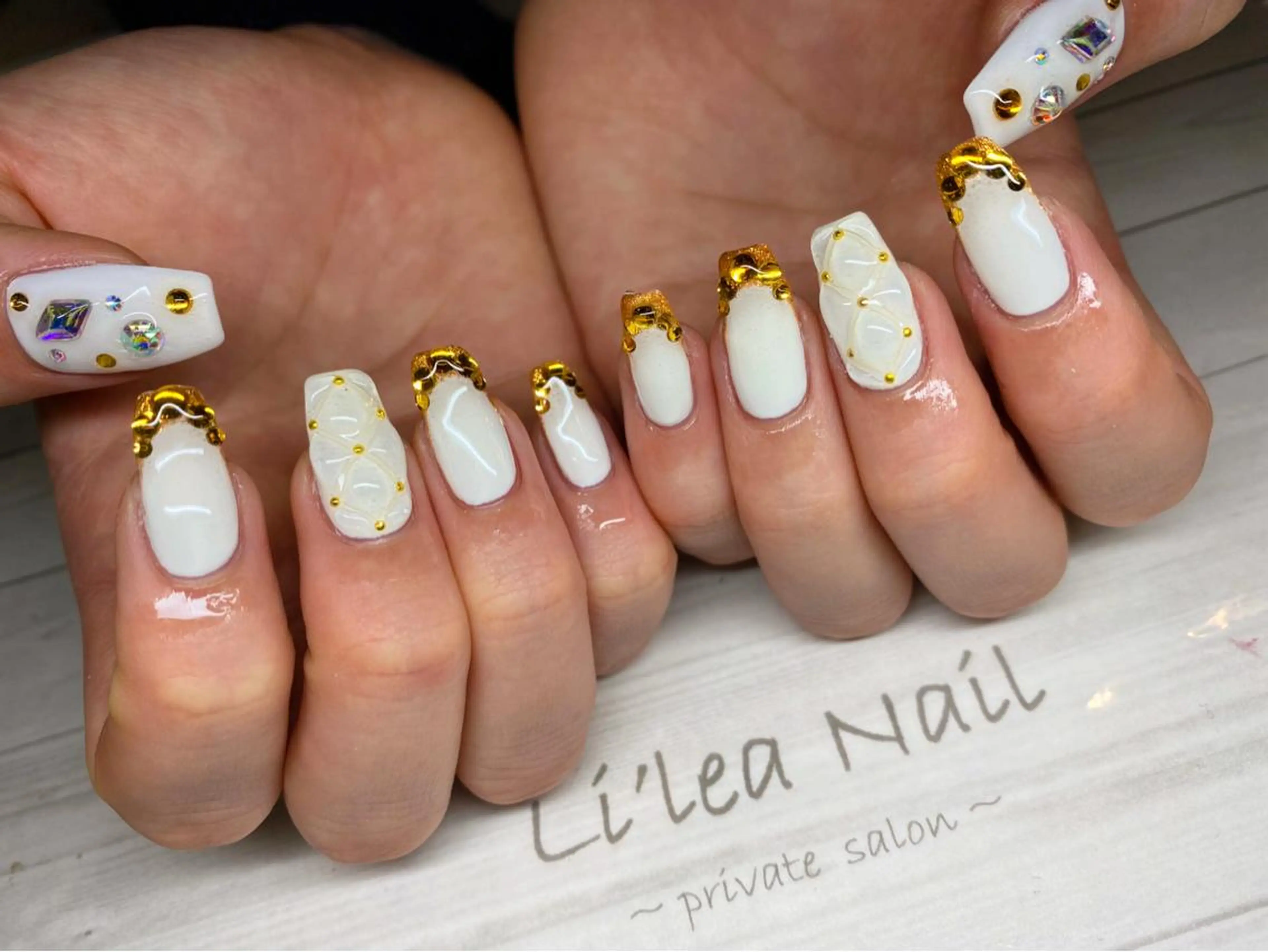 ネイル Li'leaNail AINAのネイルデザイン