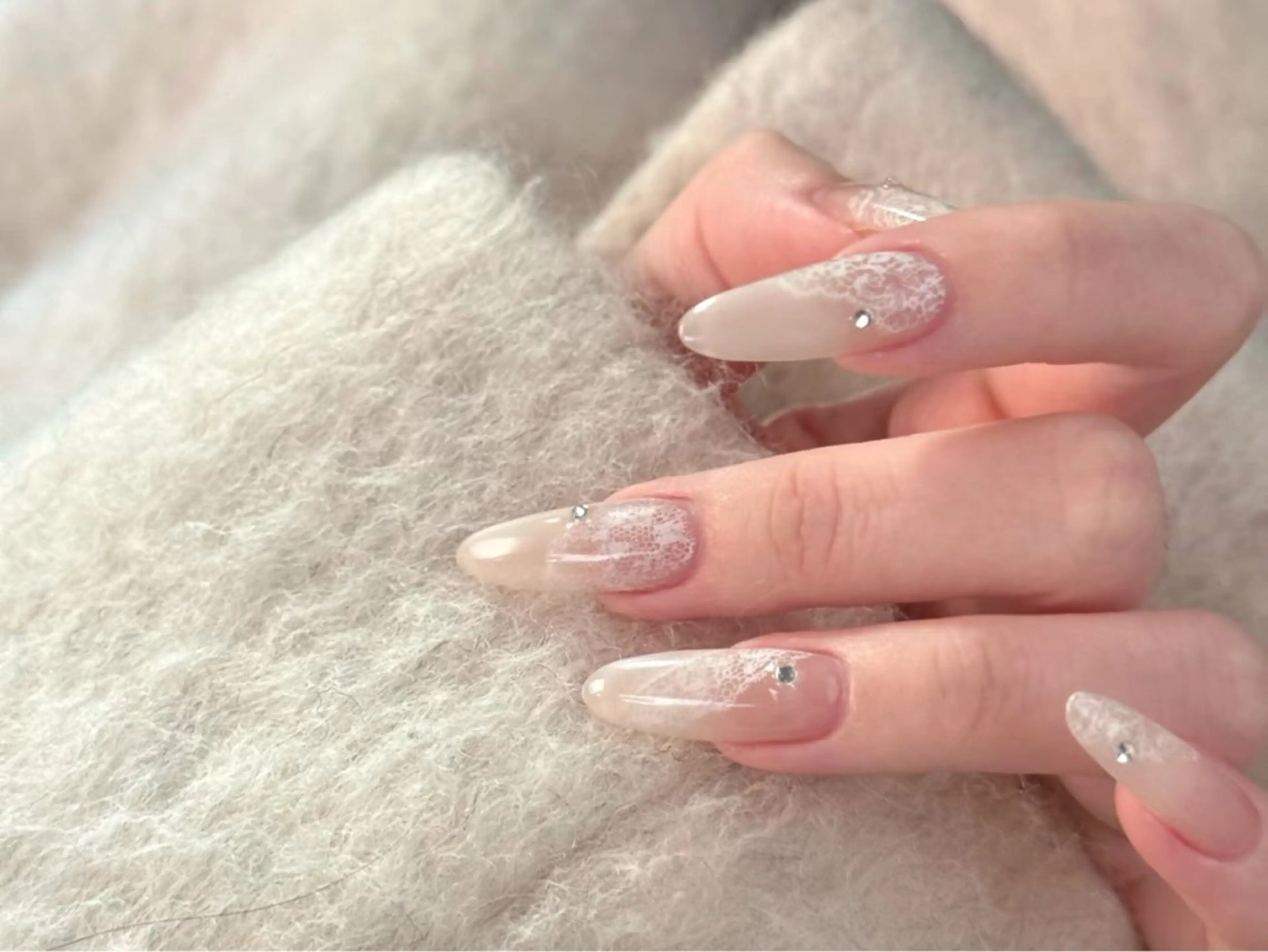 ネイル アートネイル オーロラネイル チークネイル フレンチネイル ガラスフレンチ ハンドネイル 🎀🎀YooLi Nail Salonのネイルデザイン