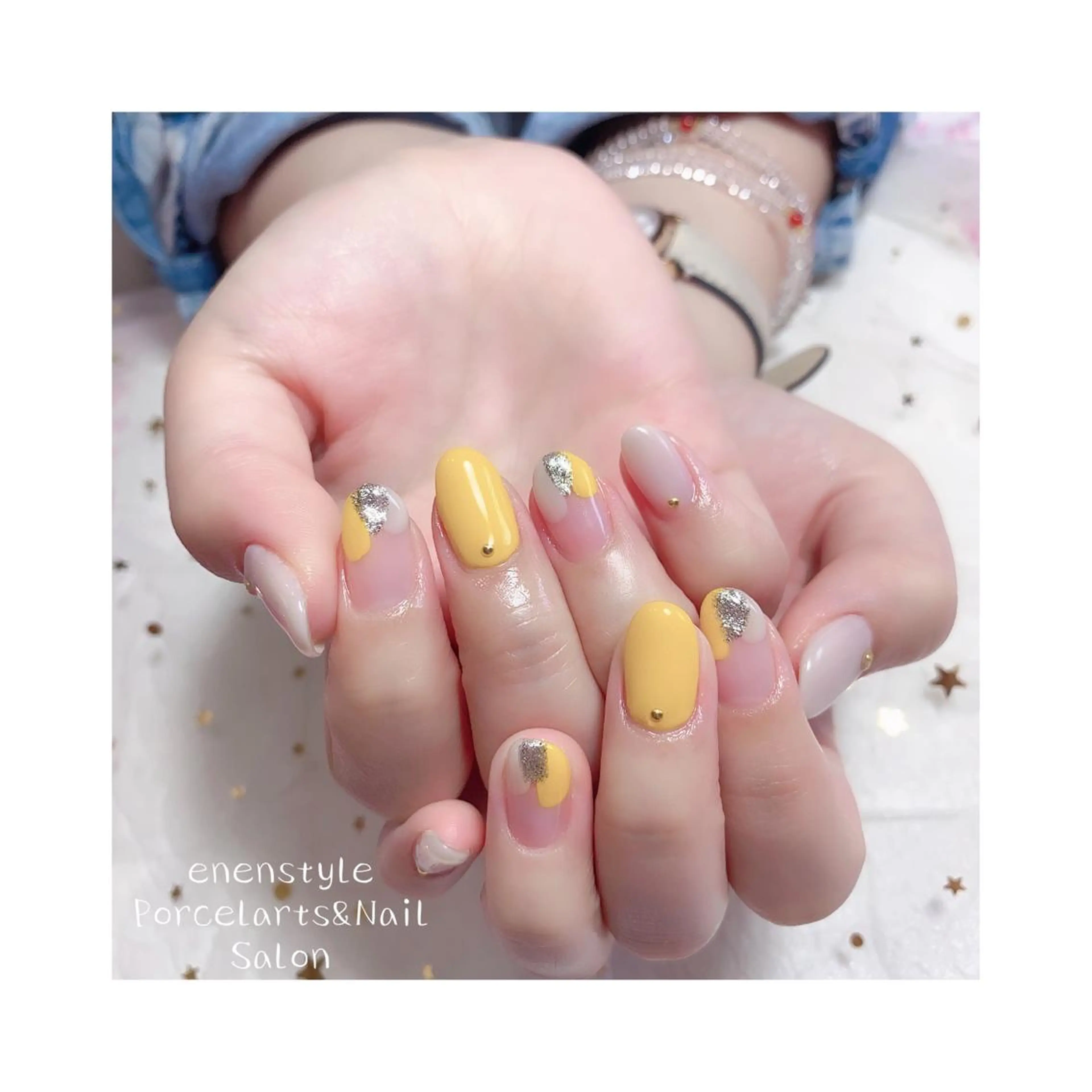 ショート ネイル ジェルネイル ニュアンスネイル オフィスネイル ワンカラーネイル パラジェル ハンドネイル 👑enen style👑のネイルデザイン