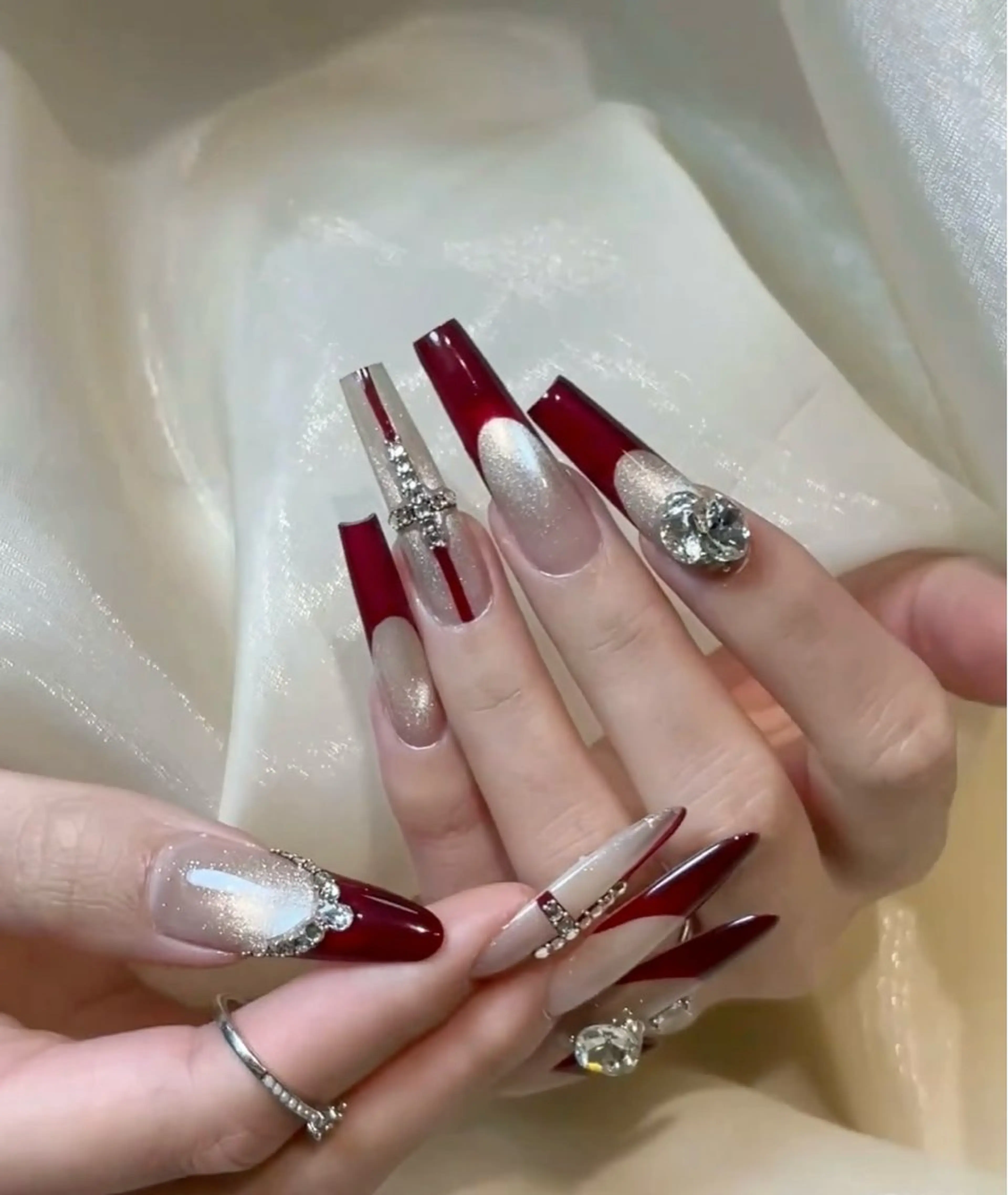 ネイル アートネイル オーロラネイル チークネイル フレンチネイル ガラスフレンチ ハンドネイル 🎀🎀YooLi Nail Salonのネイルデザイン