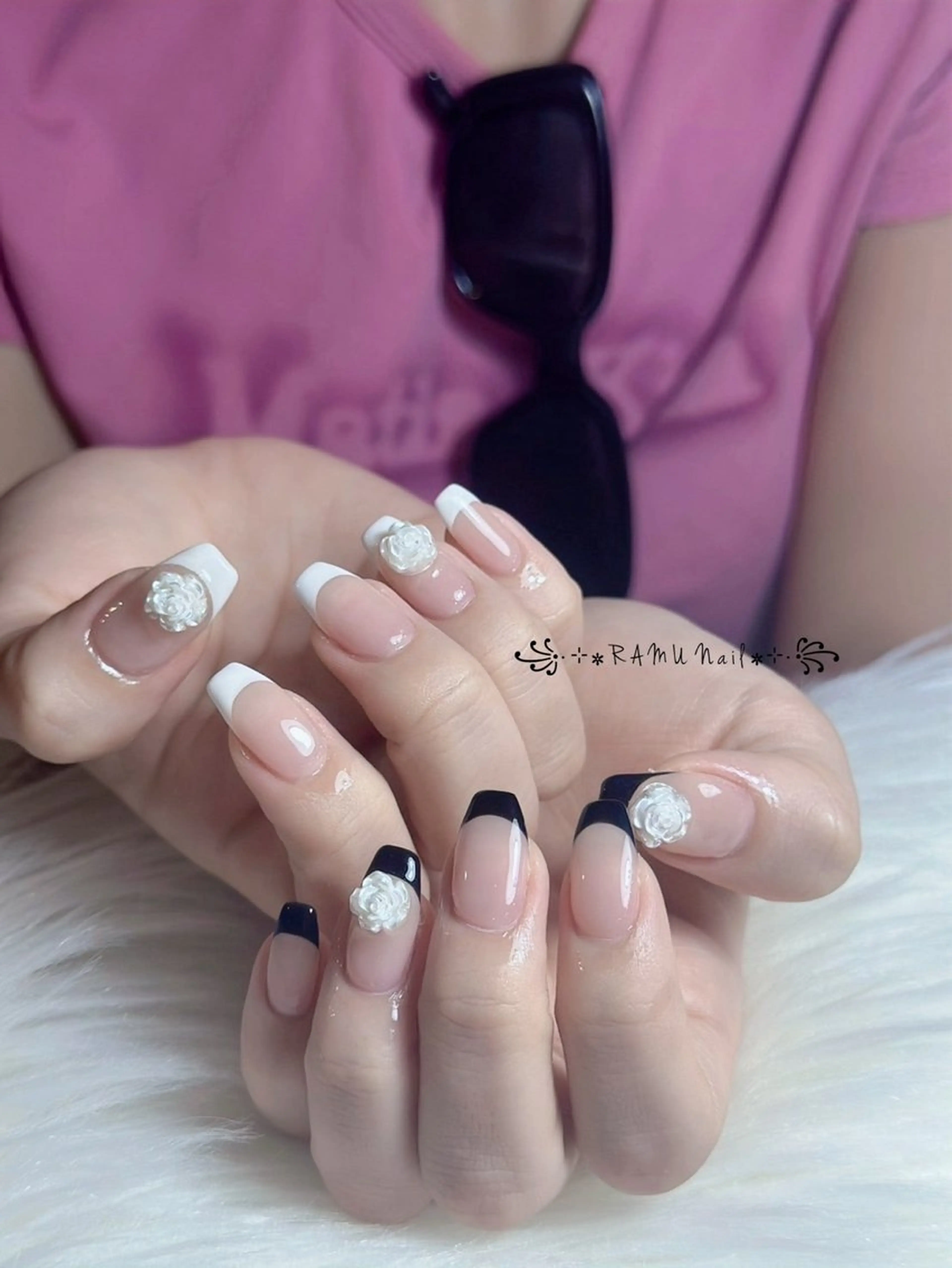 ネイル キラキラネイル マグネットネイル ミラーネイル ピンク 夏ネイル ハンドネイル RAMU Nail 恵比寿店のネイルデザイン