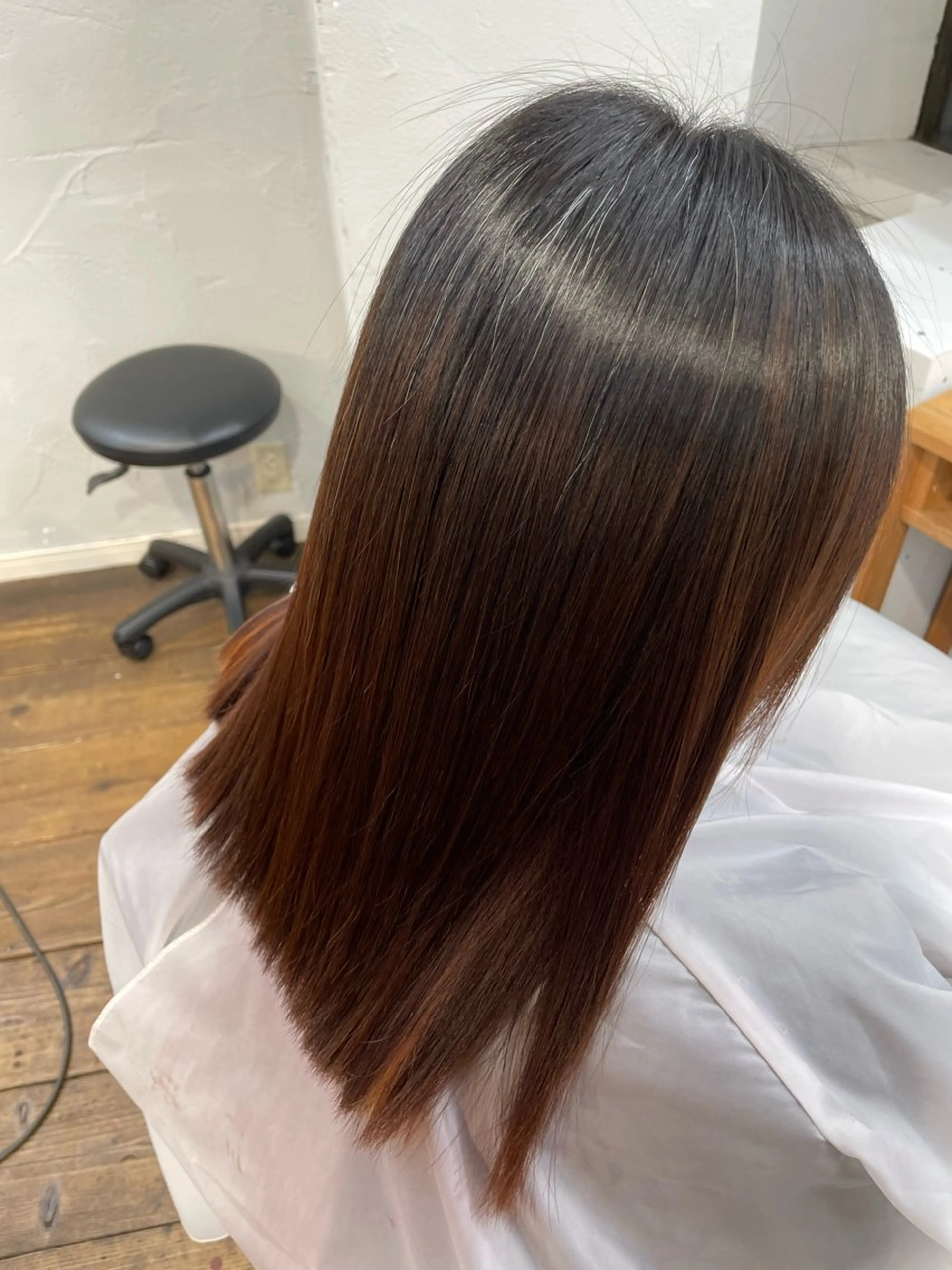 ミディアム 縮毛矯正 高橋 ユウタのヘアスタイル