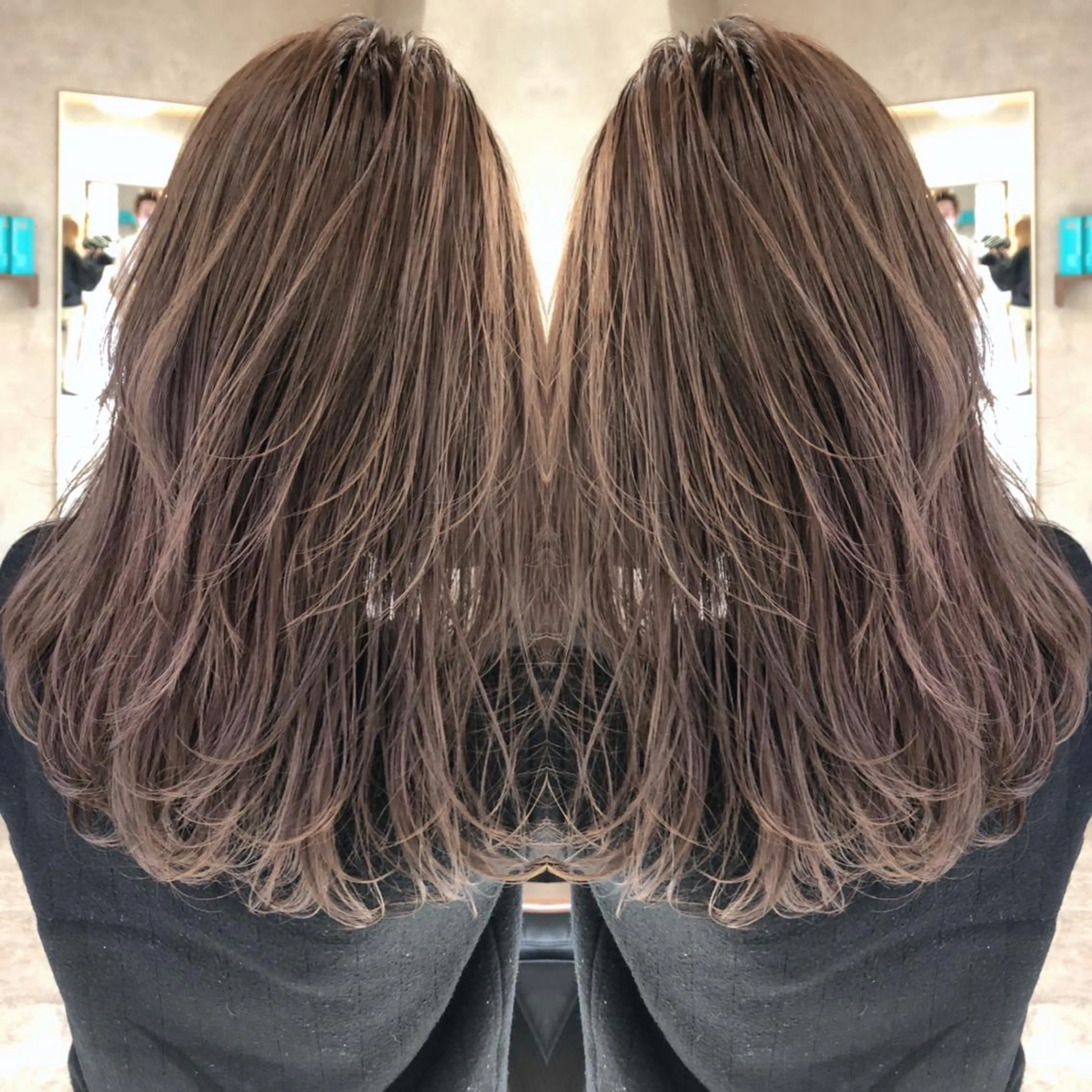 セミロング カラー グレージュ ハイライトカラー ハイライト レイヤーカット カット ヘアカラー トリートメント RIENSリエンス ✂️木村康二✂️のヘアスタイル