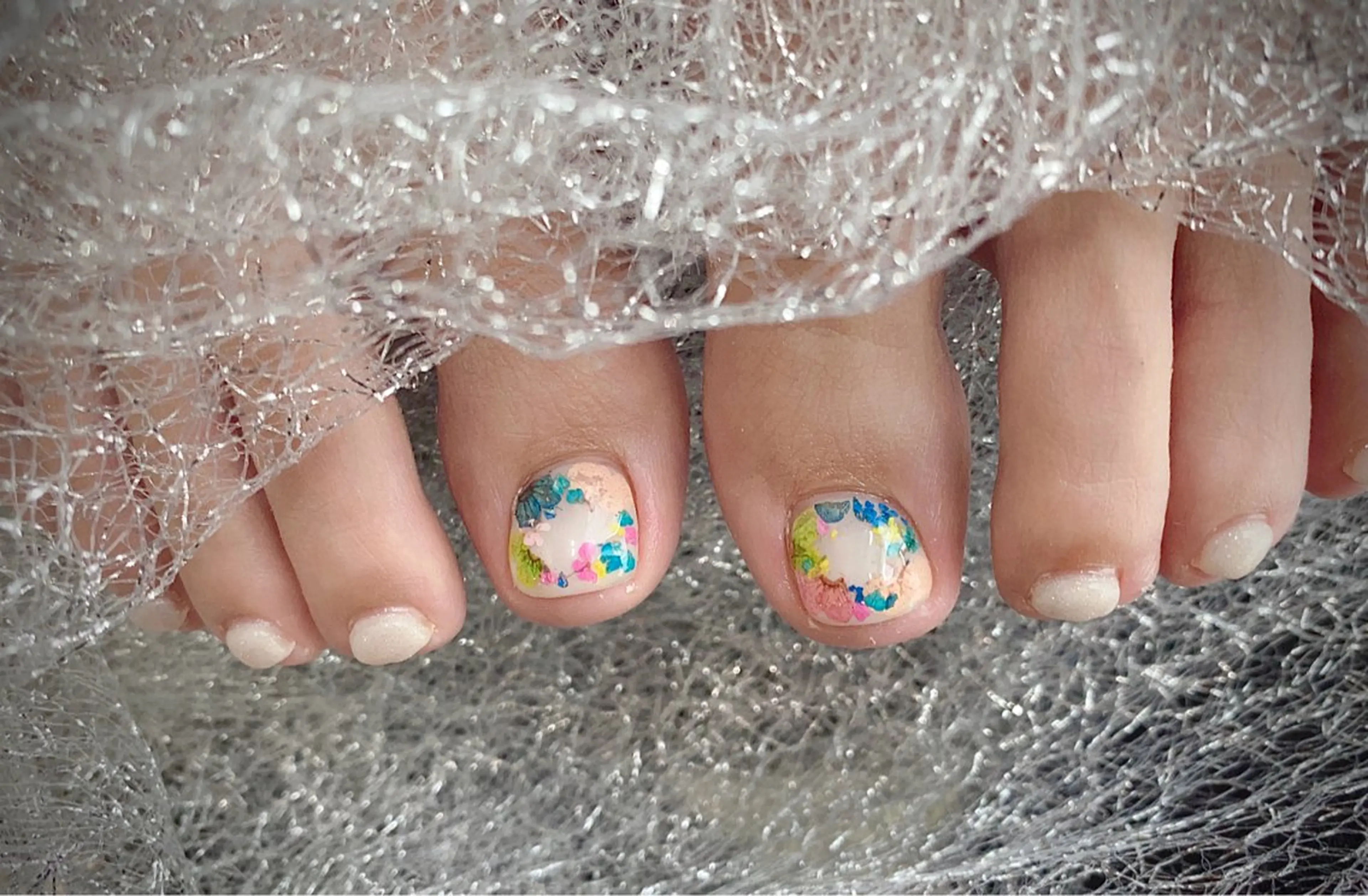 ネイル I-nailロング /ワンホン/キラキラのネイルデザイン