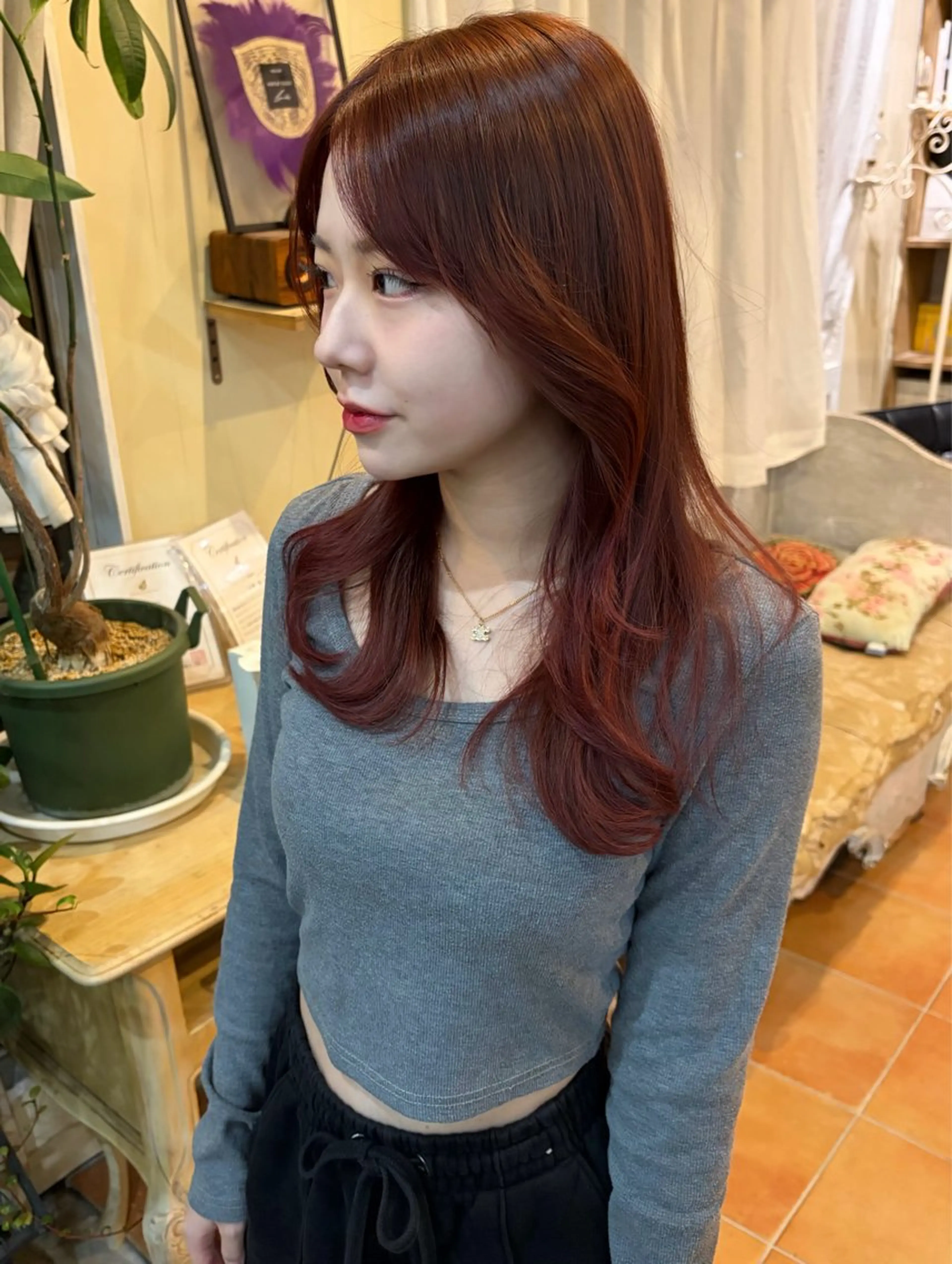 カラー niko hair所属・MI KUのヘアスタイル