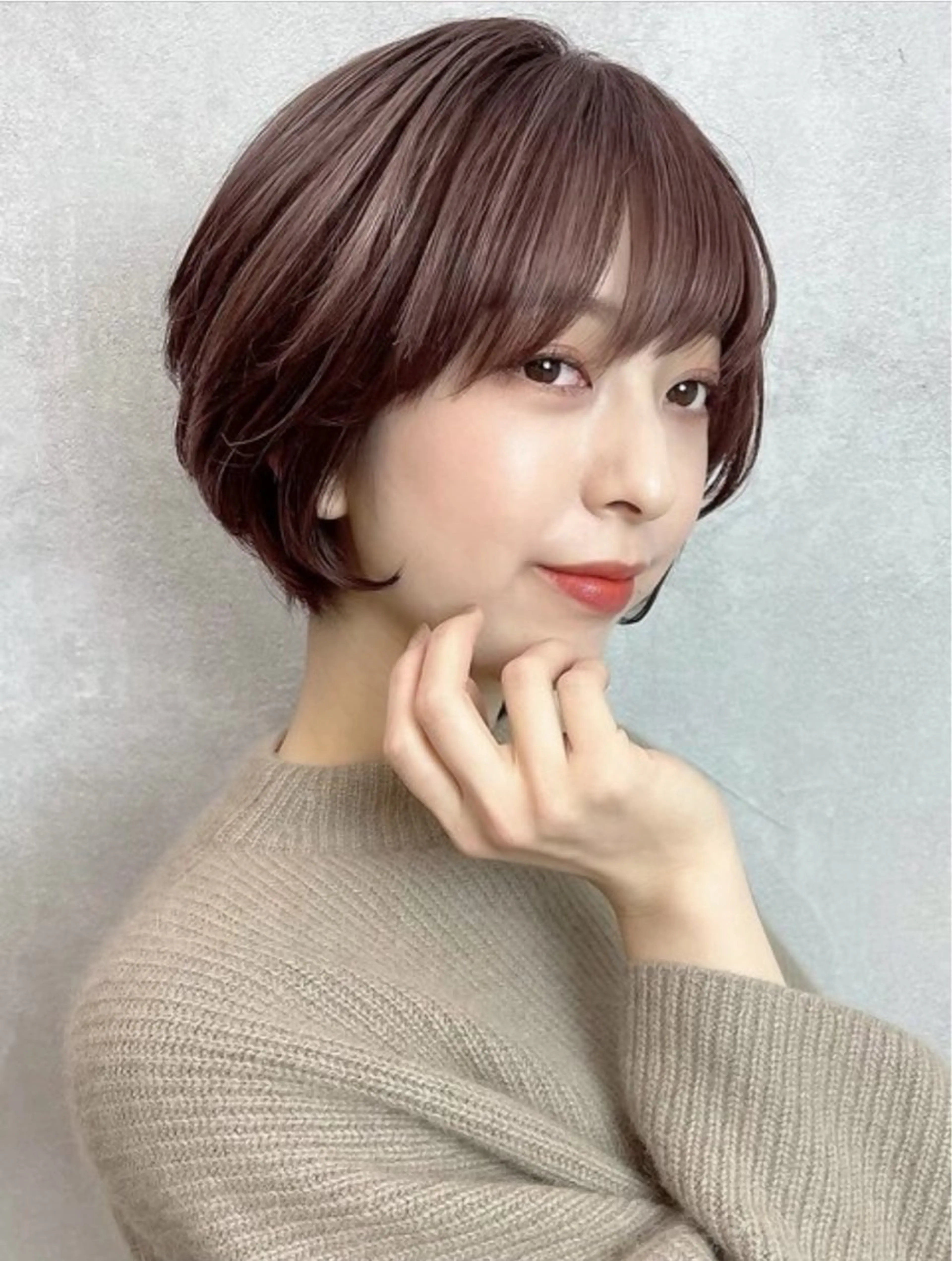ショート カラー 白井 花穂のヘアスタイル