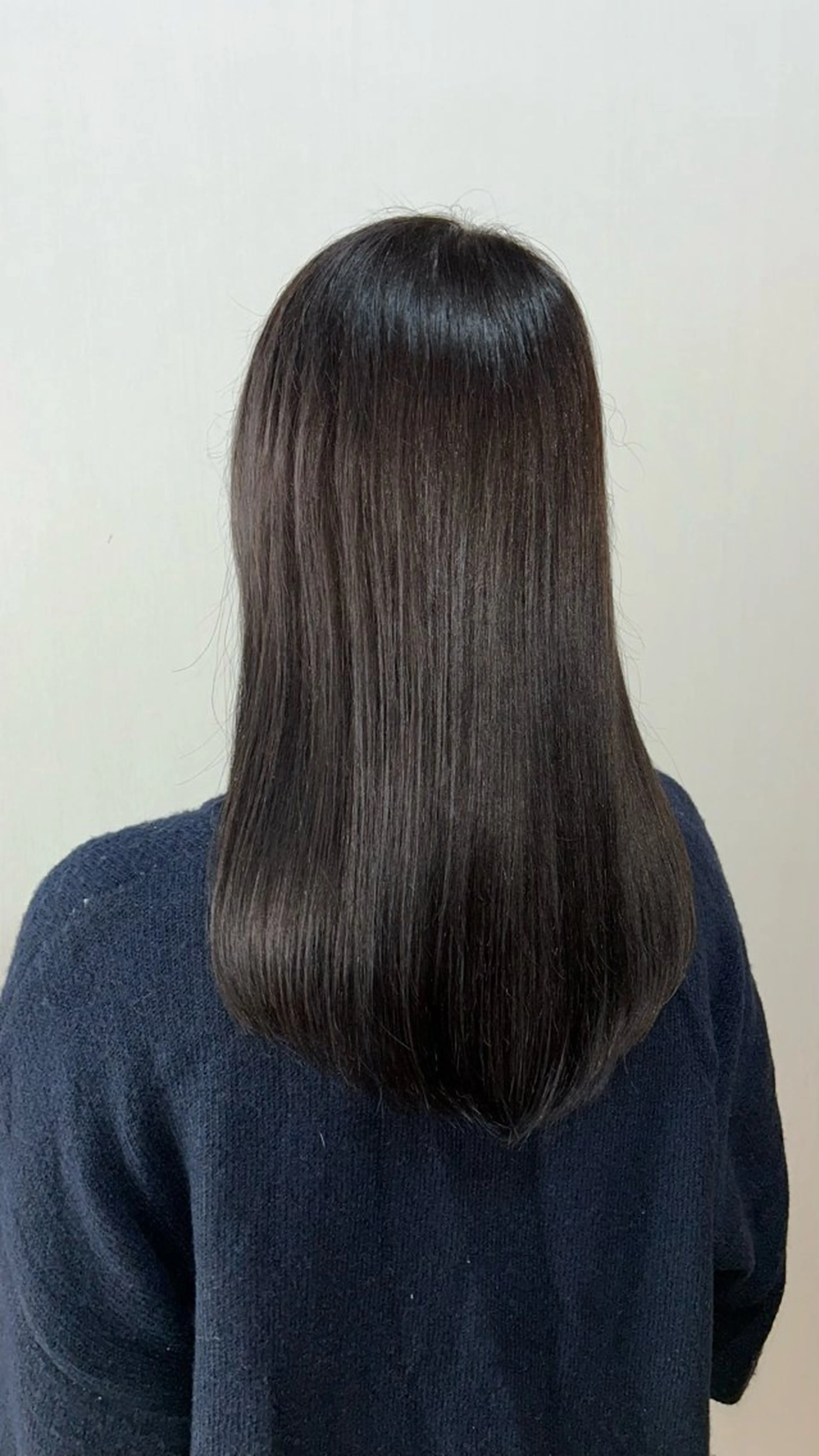 ロング カラー 嶋田 和花のヘアスタイル