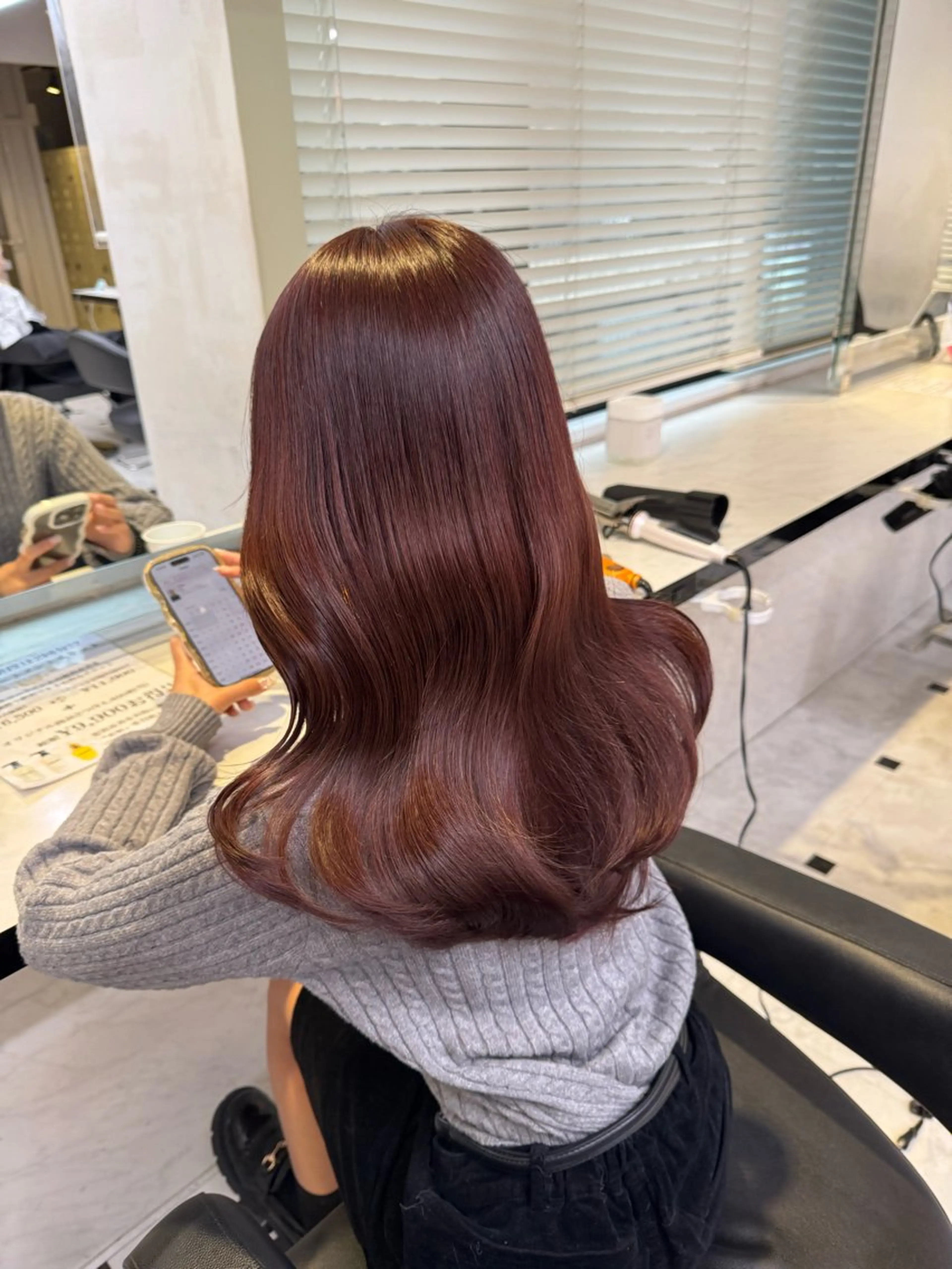セミロング ヘアカラー トリートメント ヘッドスパ ヘアセット ♥️韓国風透明感 暖色misa♥️のヘアスタイル
