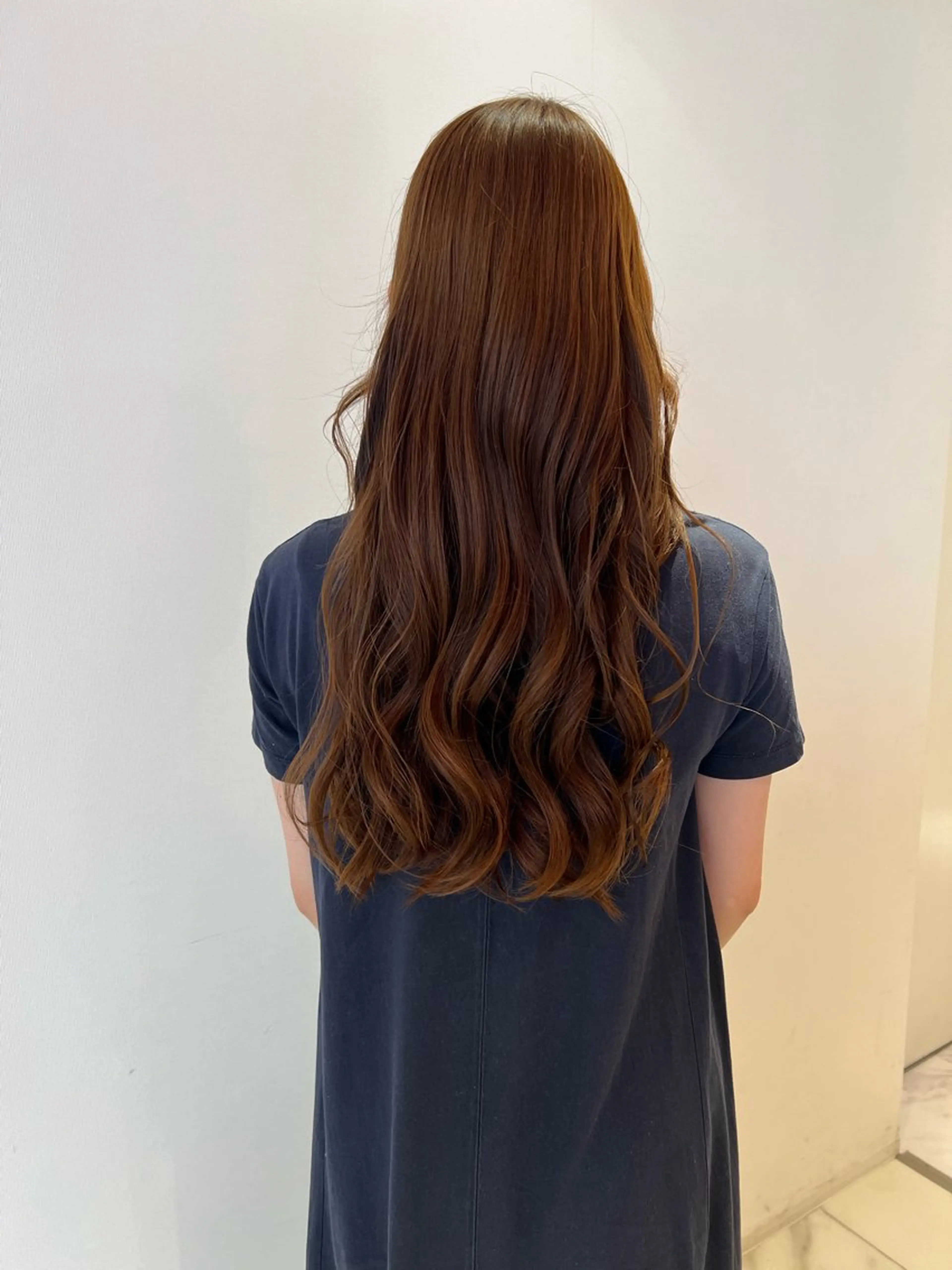 カラー 山本 麗のヘアスタイル