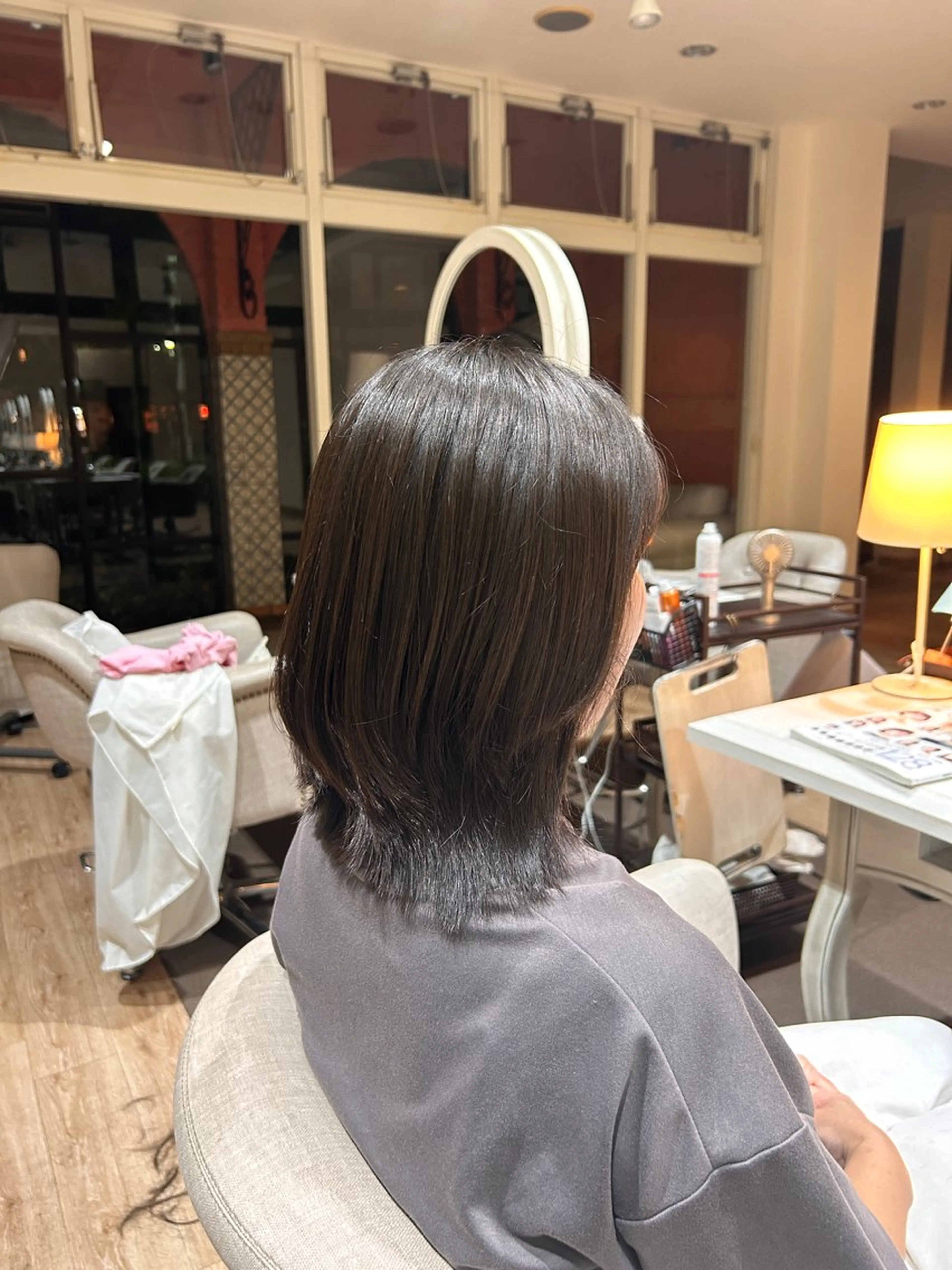 ミディアム 小島 瑚白のヘアスタイル