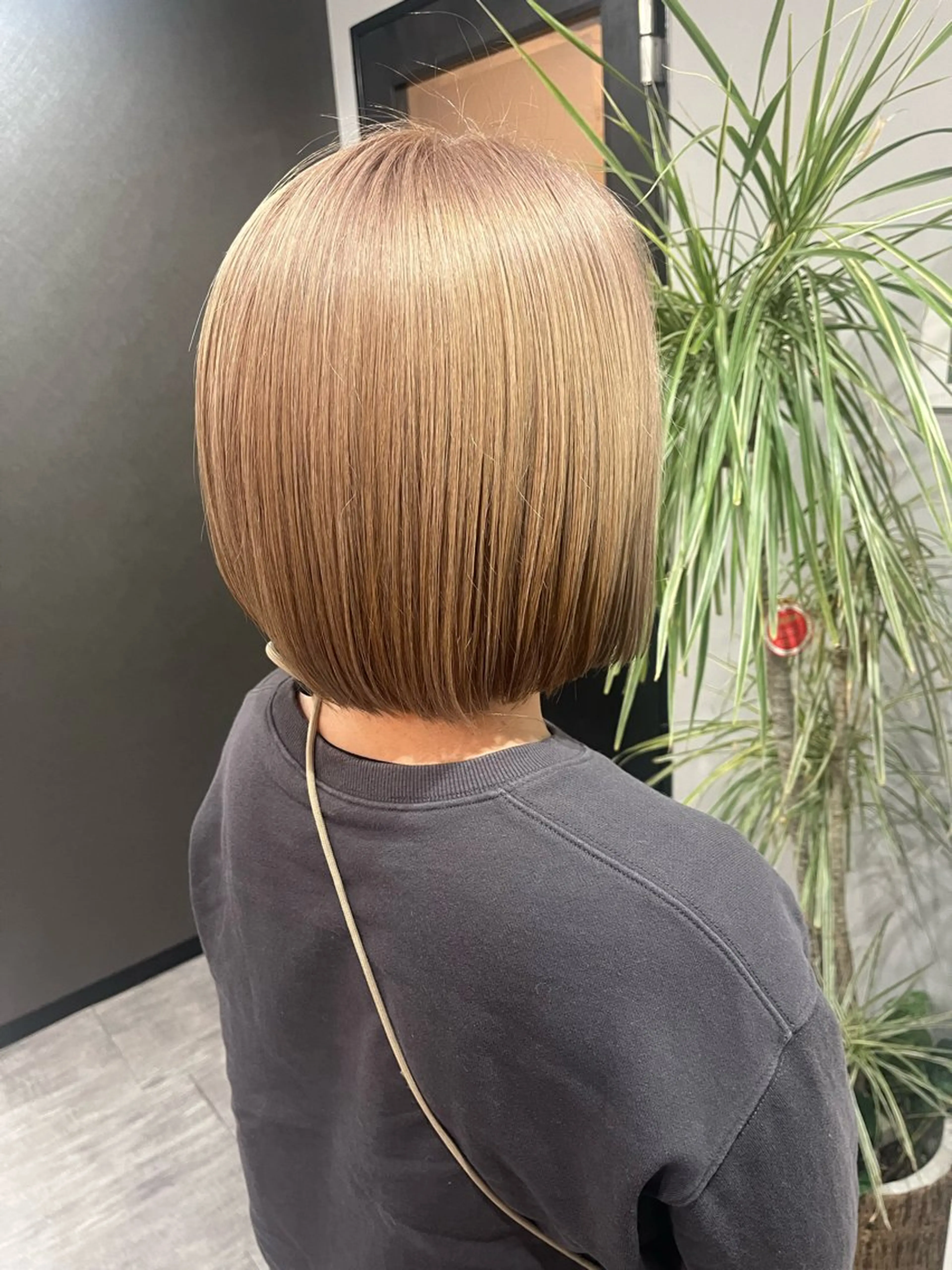 ショート 川尻 詩織のヘアスタイル