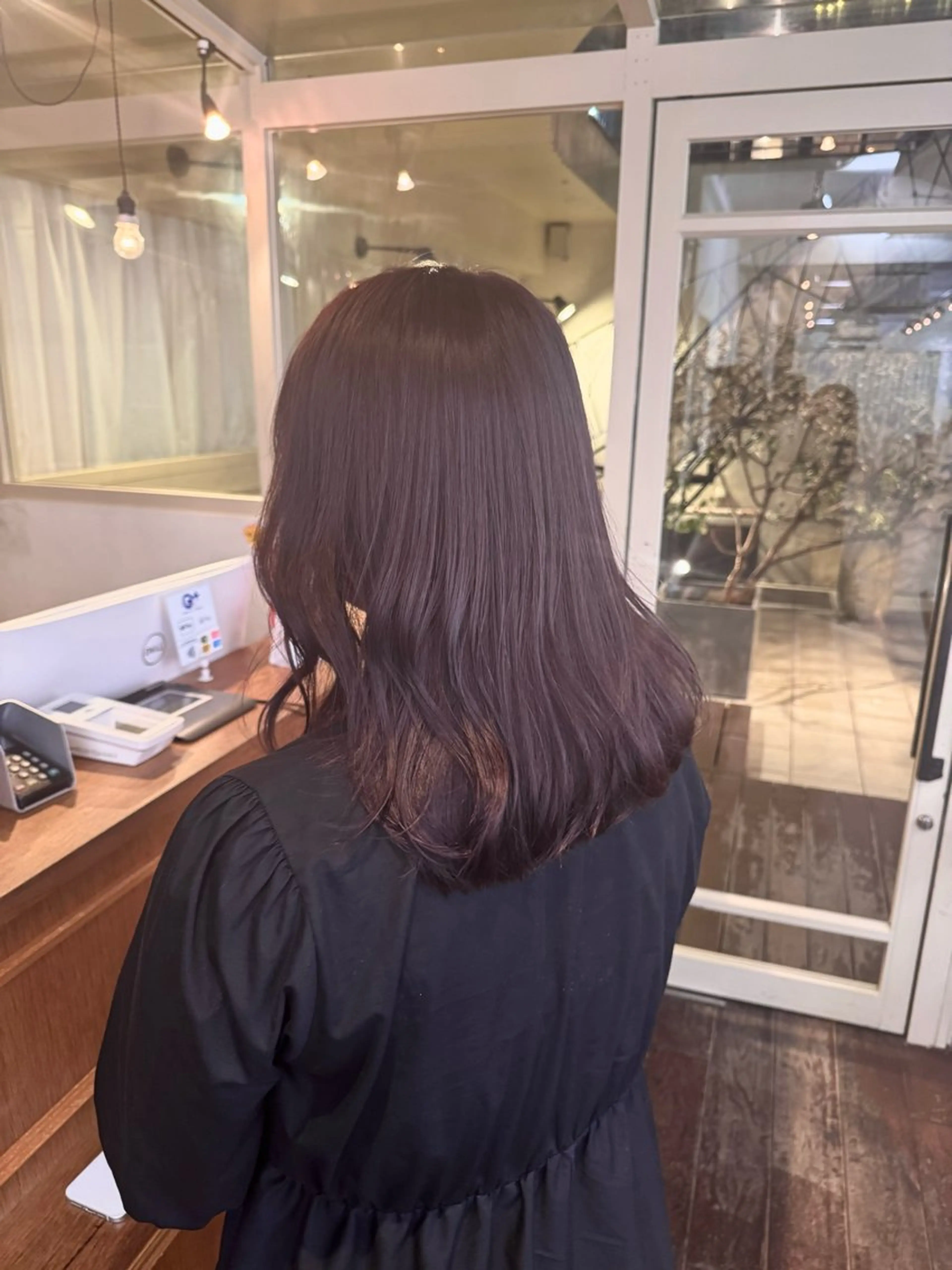 セミロング ヘアカラー MAKES表参道所属・MAKE’S 表参道 🌟はるかのヘアスタイル