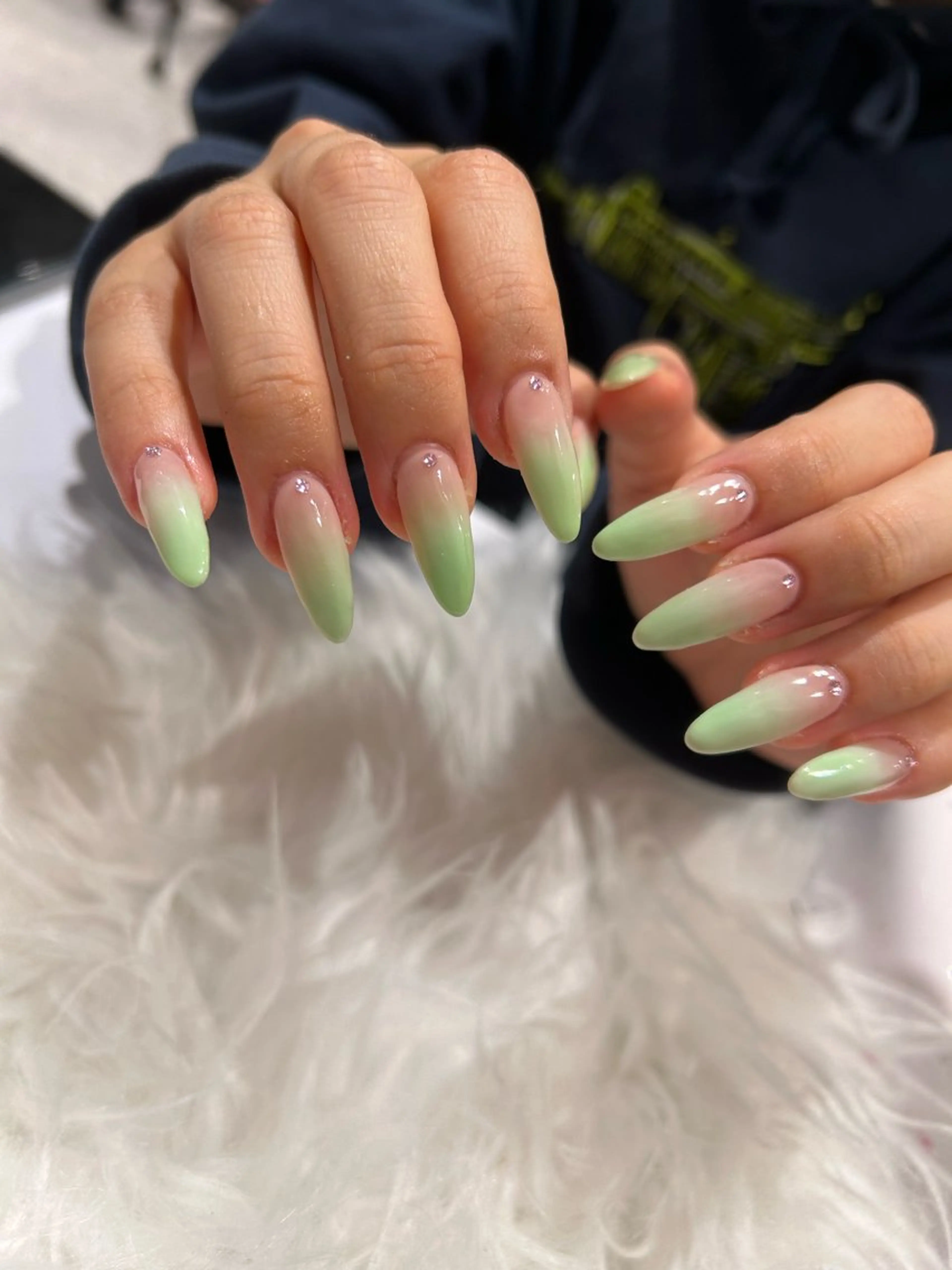 ネイル ハンドネイル ♡ハイトーン★ ネイル/しの♡のヘアスタイル