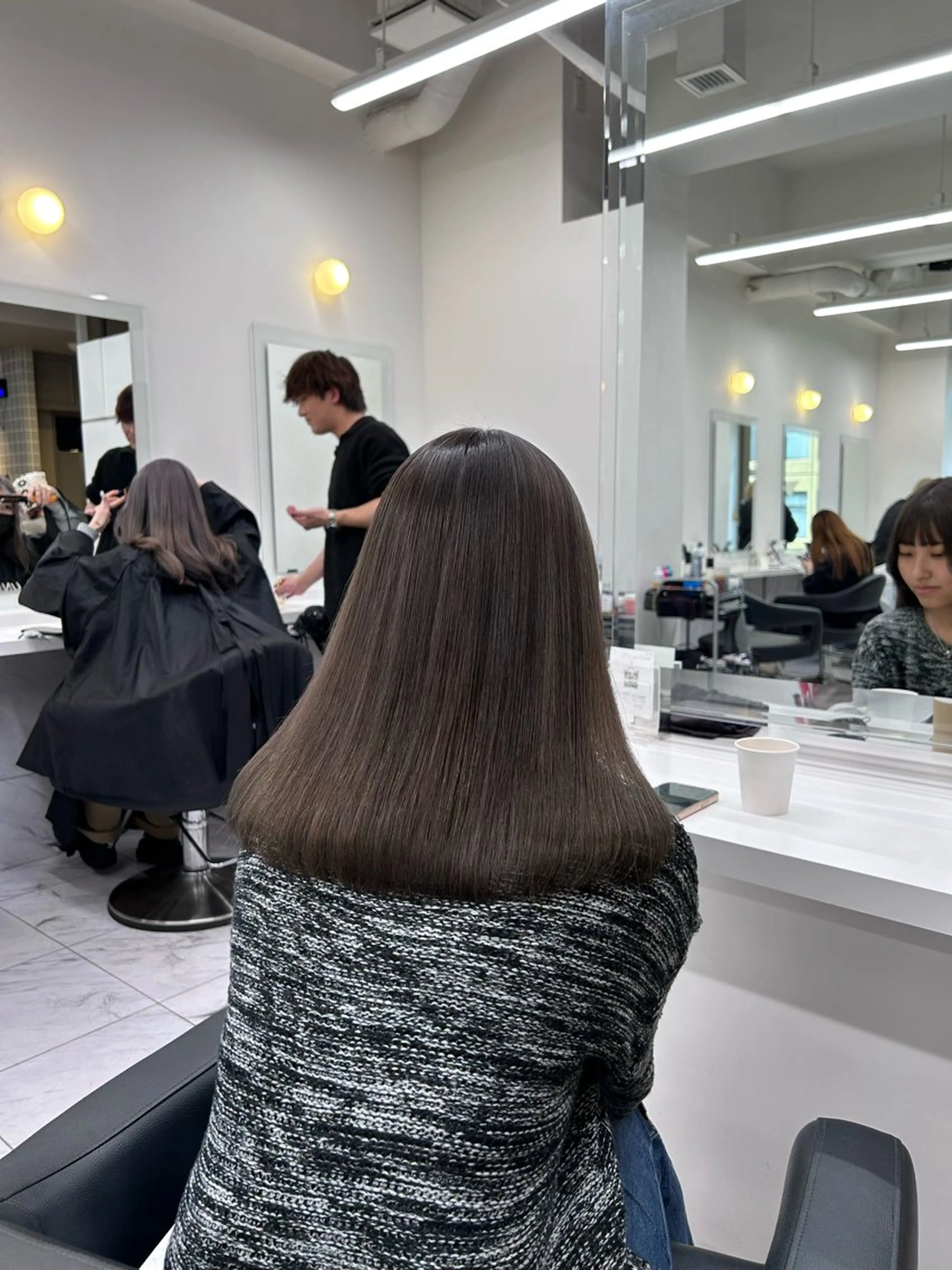 カラー ヘアカラー トリートメント 透明感ベージュ🤎 ナチュラルレイヤーのヘアスタイル