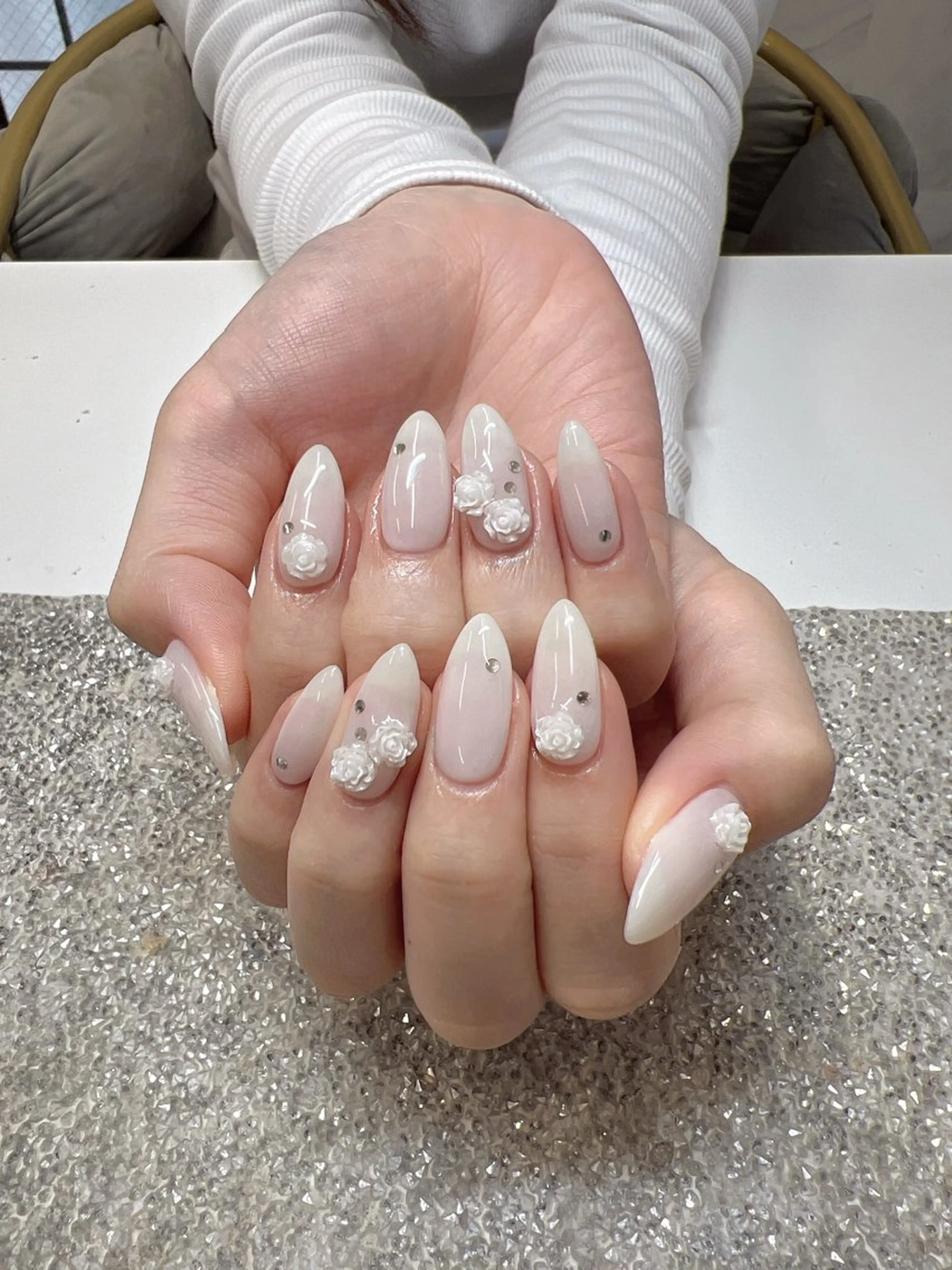 ネイル Guarendo錦糸町店所属・ガレンドウ 白澤 愛子のネイルデザイン