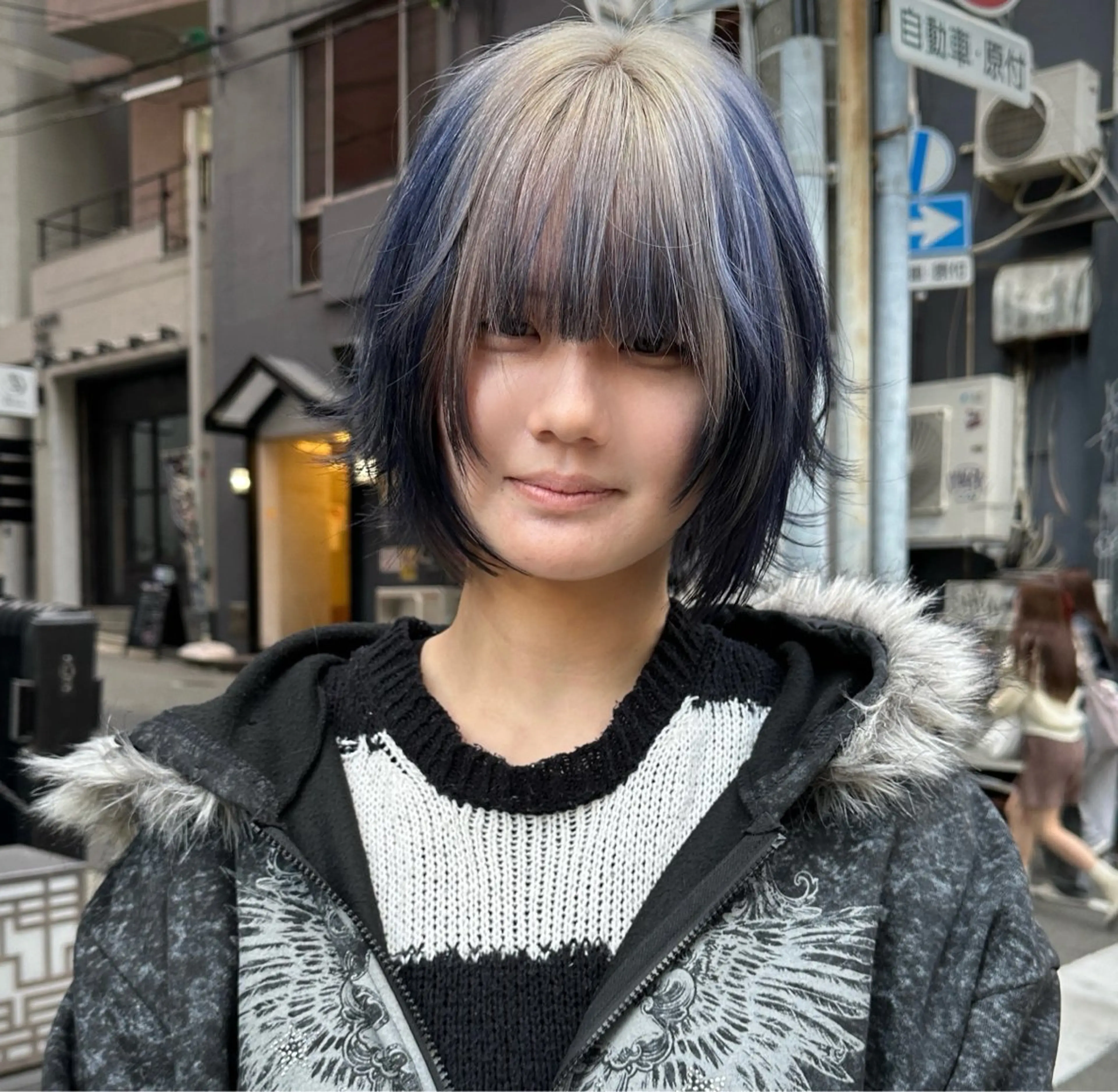 ショート カラー ボブレイヤー グラデーションカラー ボブ レイヤーカット ヘアカラー 顔周りデザイン/ ハイトーン/多田悠馬のヘアスタイル