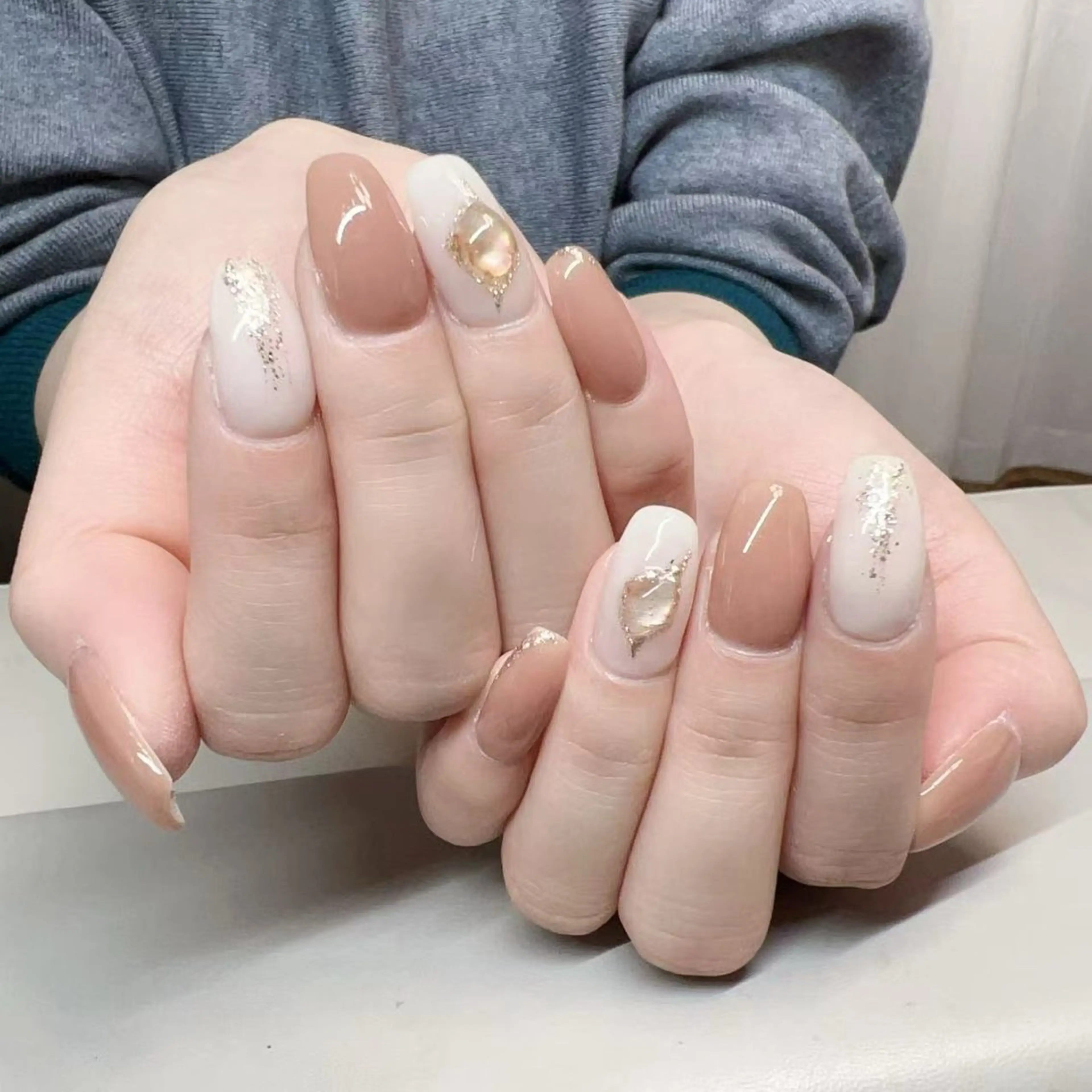 ネイル 成人式 フレンチネイル ジェルネイル グラデーション マグネットネイル ハンドネイル Rika  nail cocoのネイルデザイン