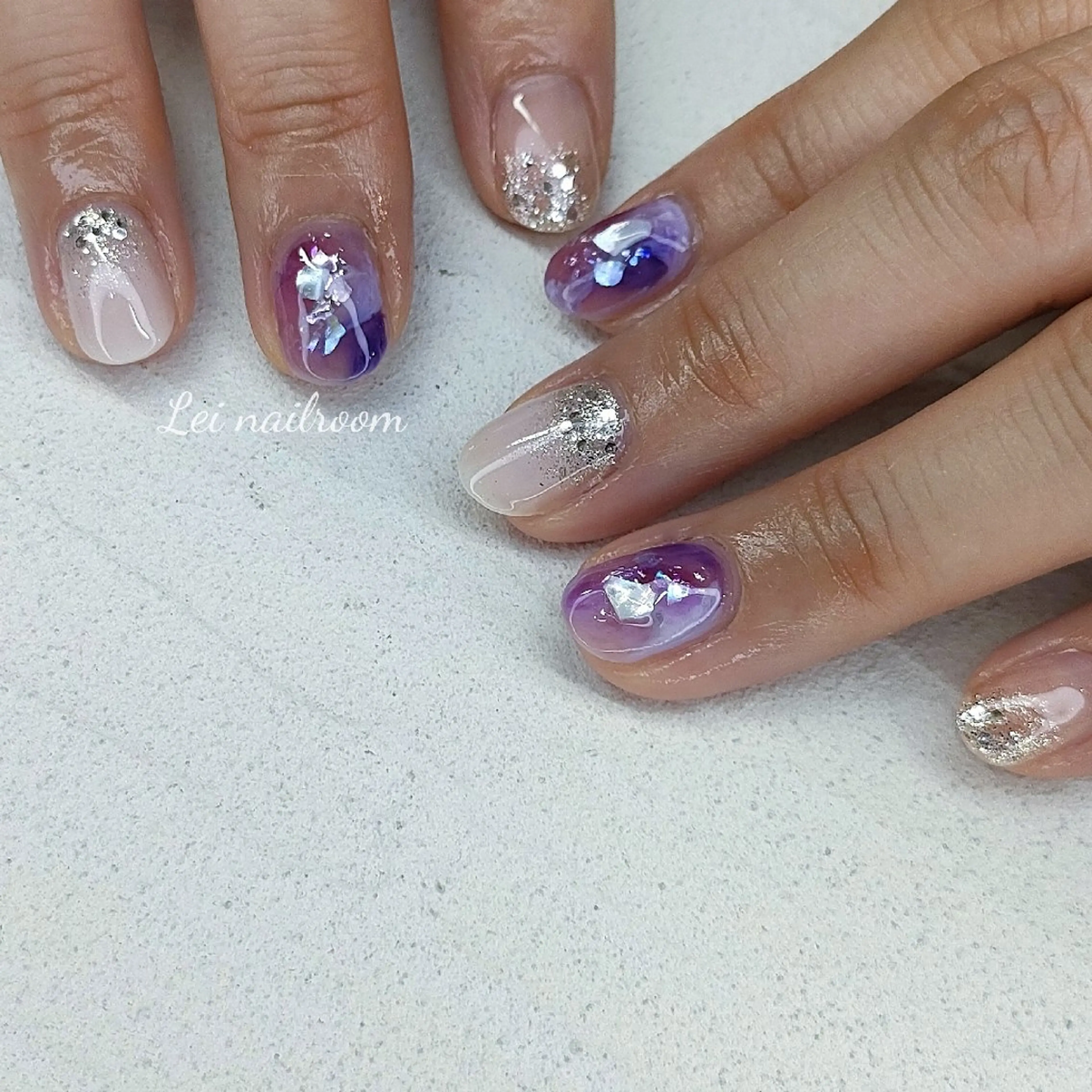 ネイル アートネイル 持ち込み ニュアンスネイル lei🌼 nailroomのネイルデザイン