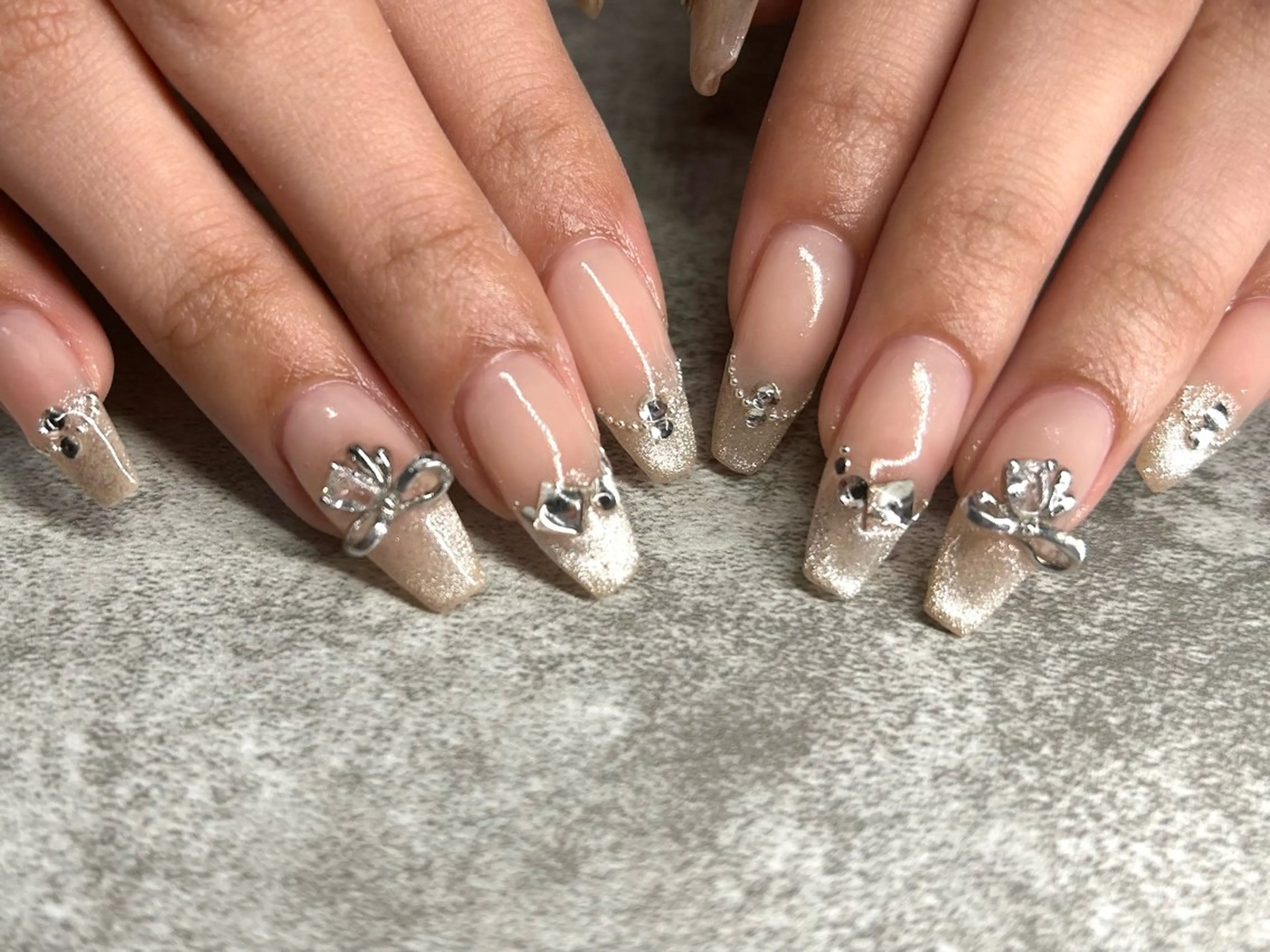 ネイル リボン ハンドネイル MiiTow nailのネイルデザイン