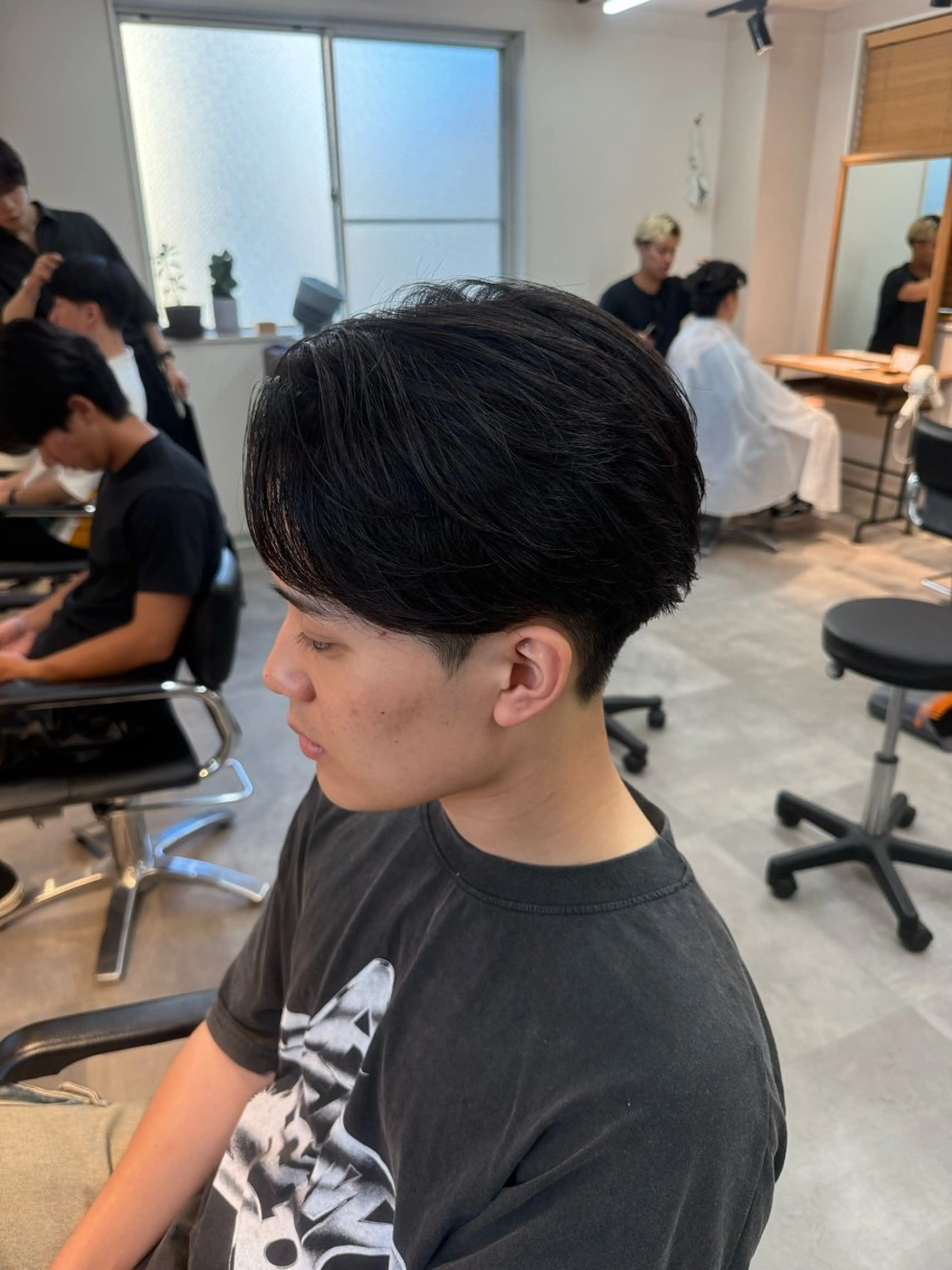 メンズ フェザーパーマ メンズ韓国風 メンズパーマ 刈り上げ カット 縮毛矯正 垢抜けへの近道✂️ メンズ縮毛矯正/齊藤のヘアスタイル