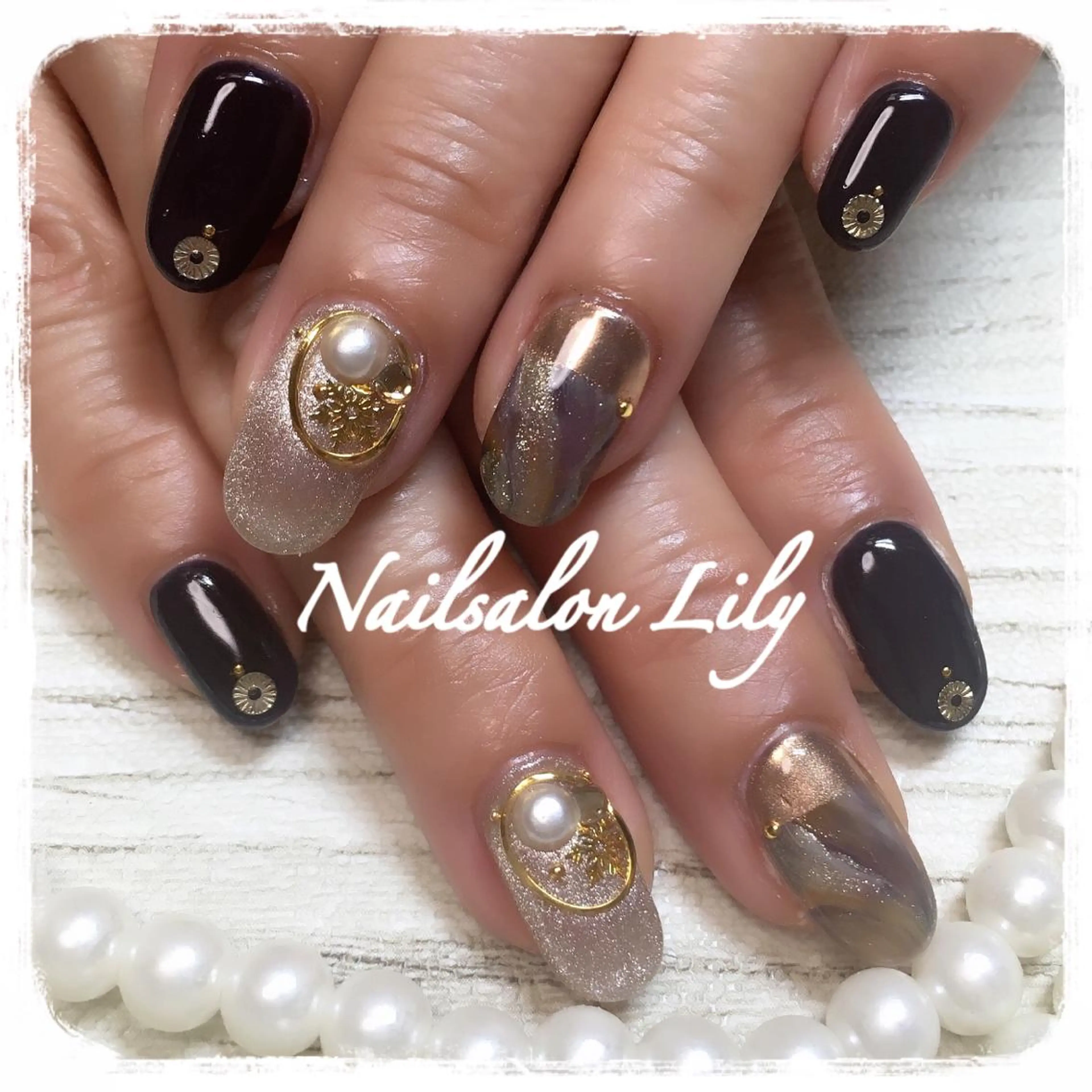 ネイル マグネットネイル Lily*nail 🌻Mii🌻のネイルデザイン