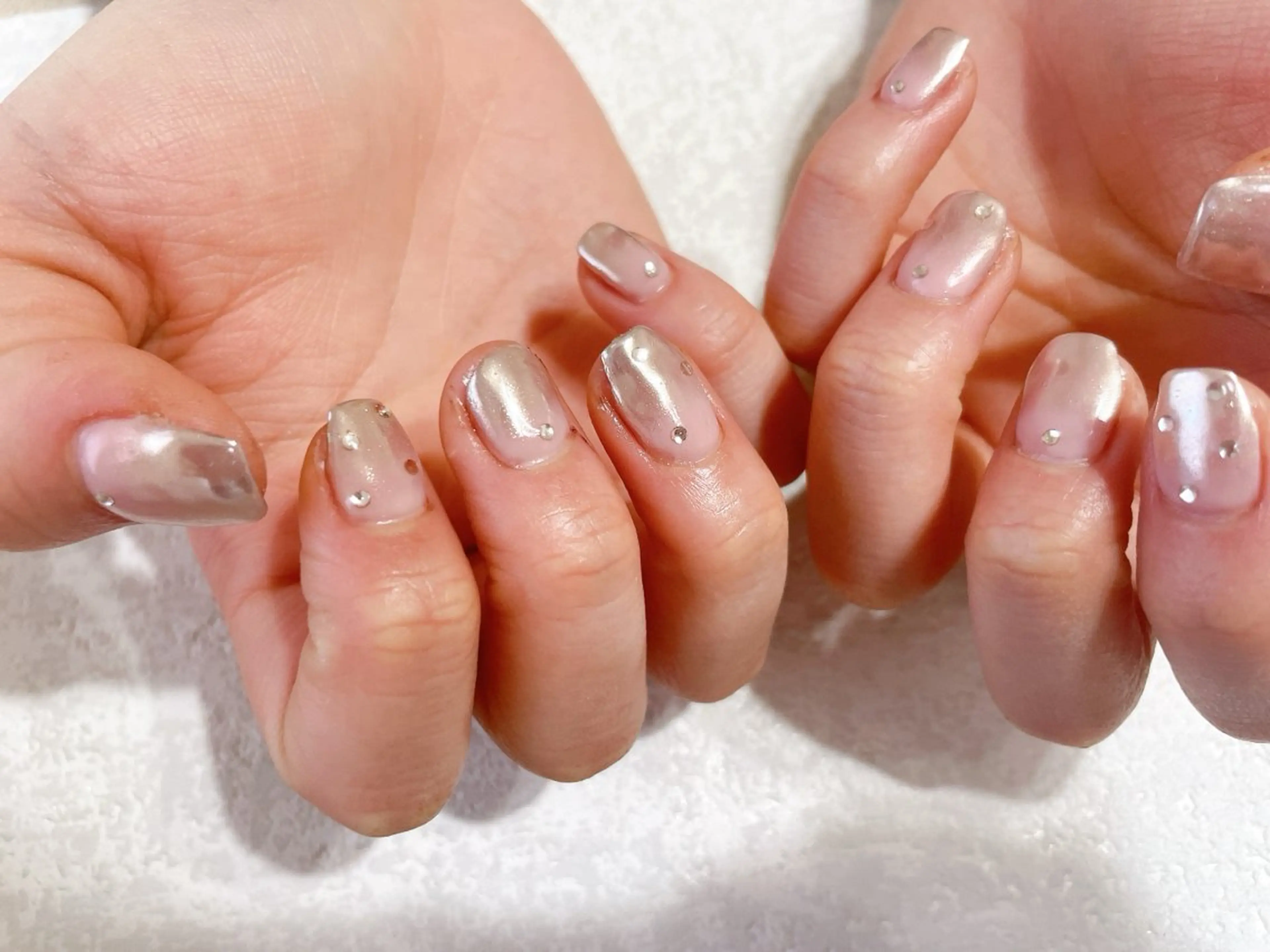 ネイル ジェルネイル グラデーション 韓国ネイル ミラーネイル パラジェル kikinail 溝の口のネイルデザイン