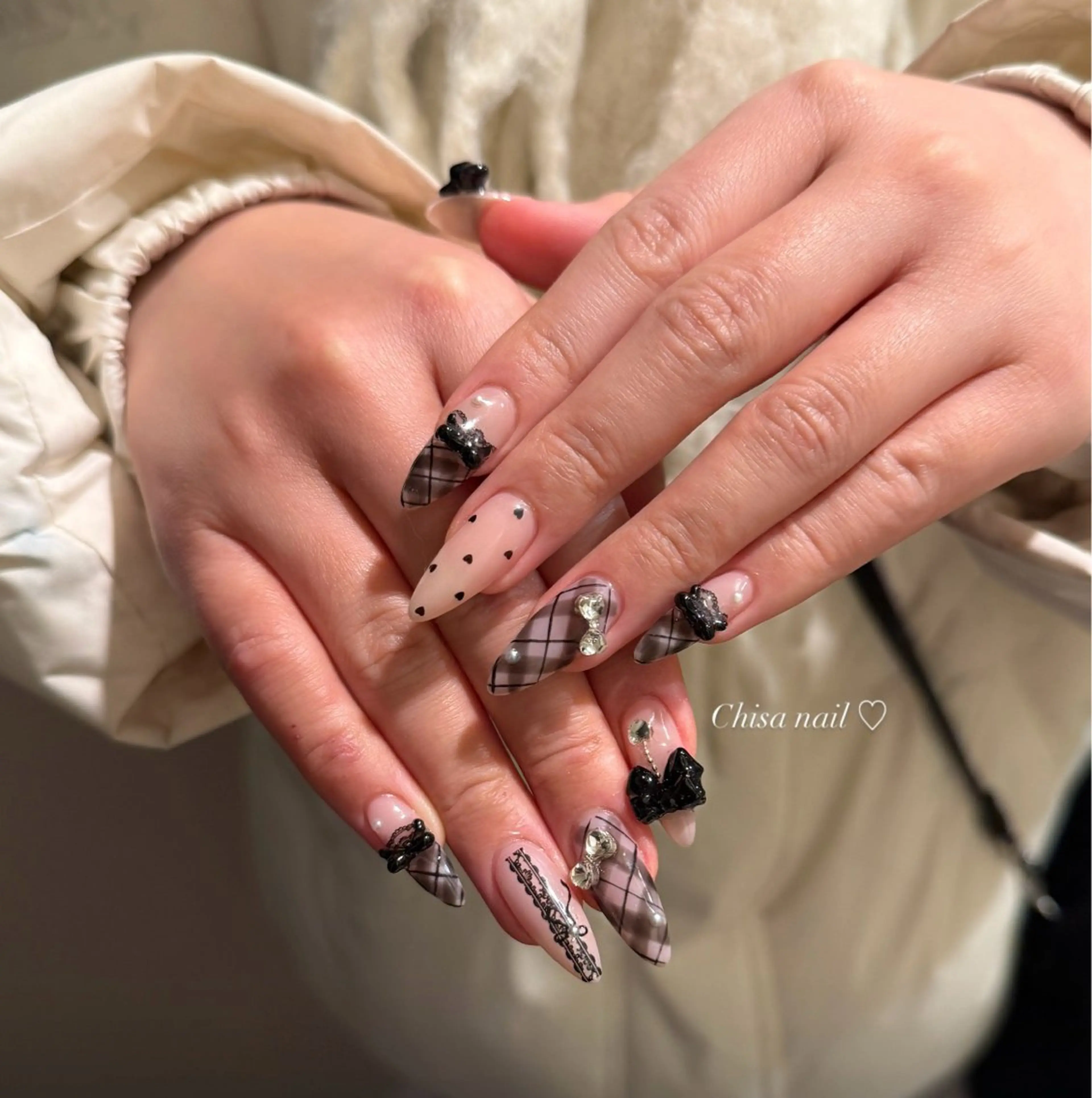 ネイル 長さ出し ジェルネイル グラデーション キラキラネイル 韓国ネイル Chisa Nail Studio所属・チ サのネイルデザイン