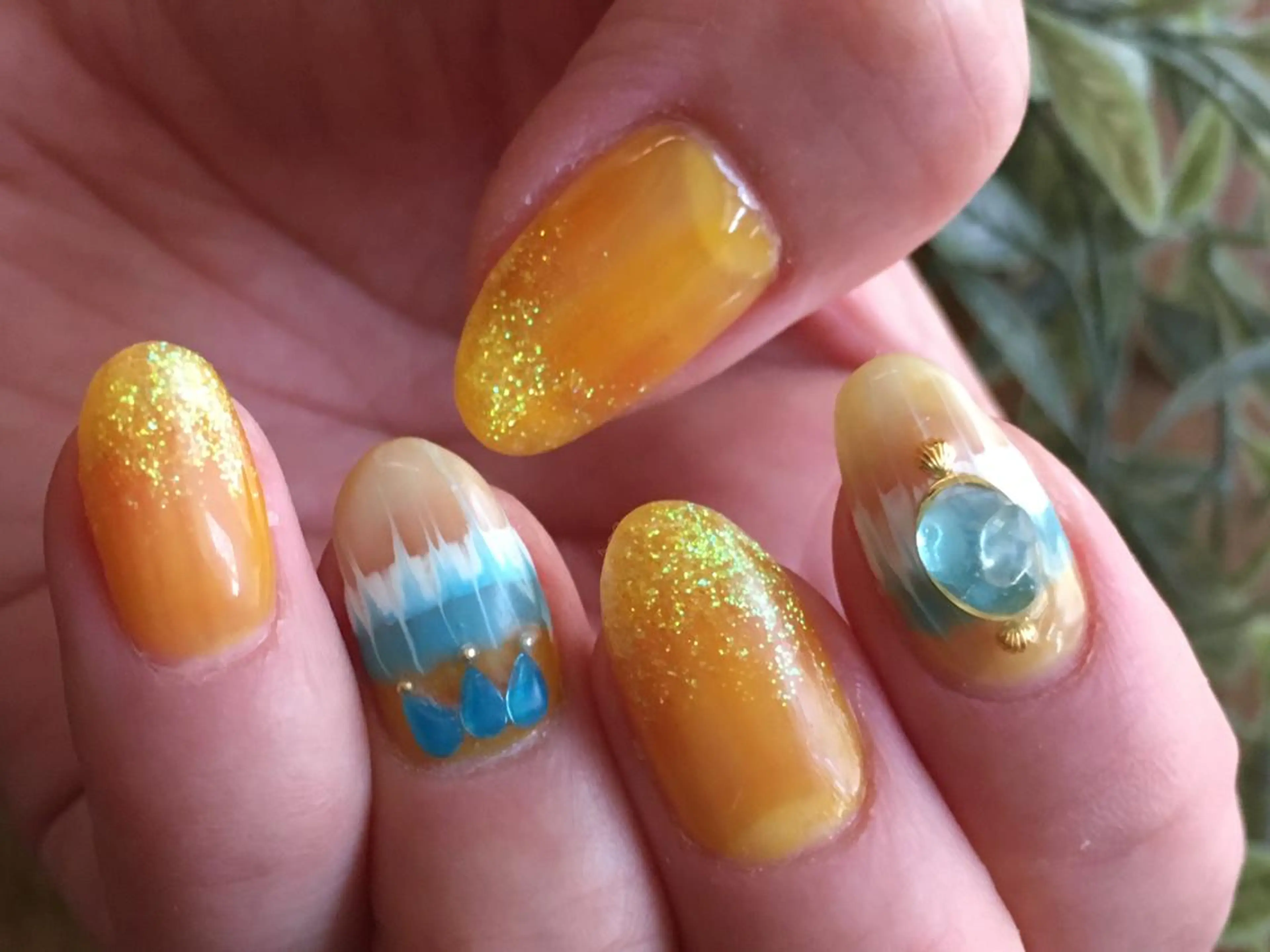 ネイル 黄色 古川 里美のネイルデザイン