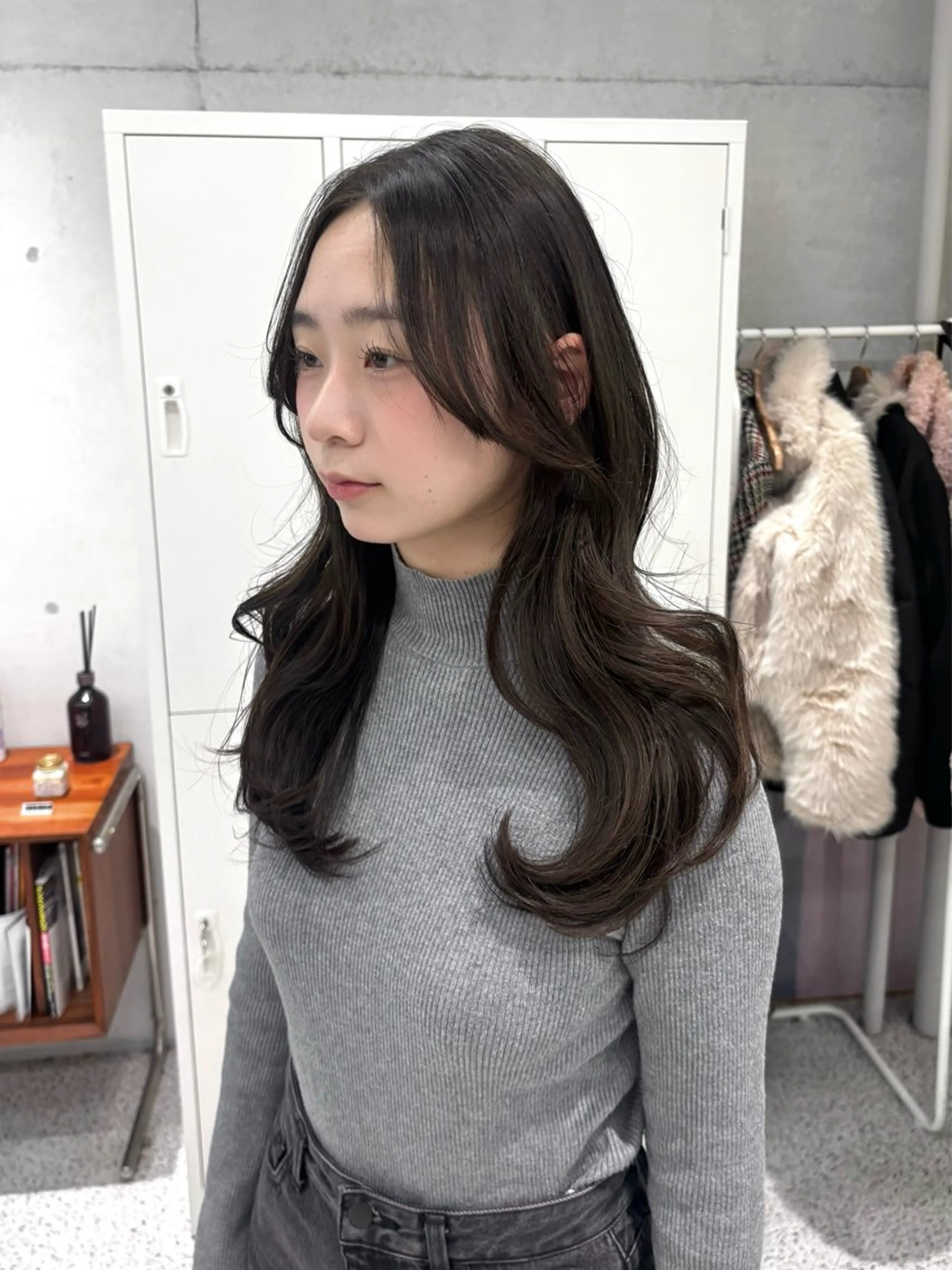 ロング レイヤーカット カット 韓国レイヤー/ヘア カラー🎀ayamiのヘアスタイル