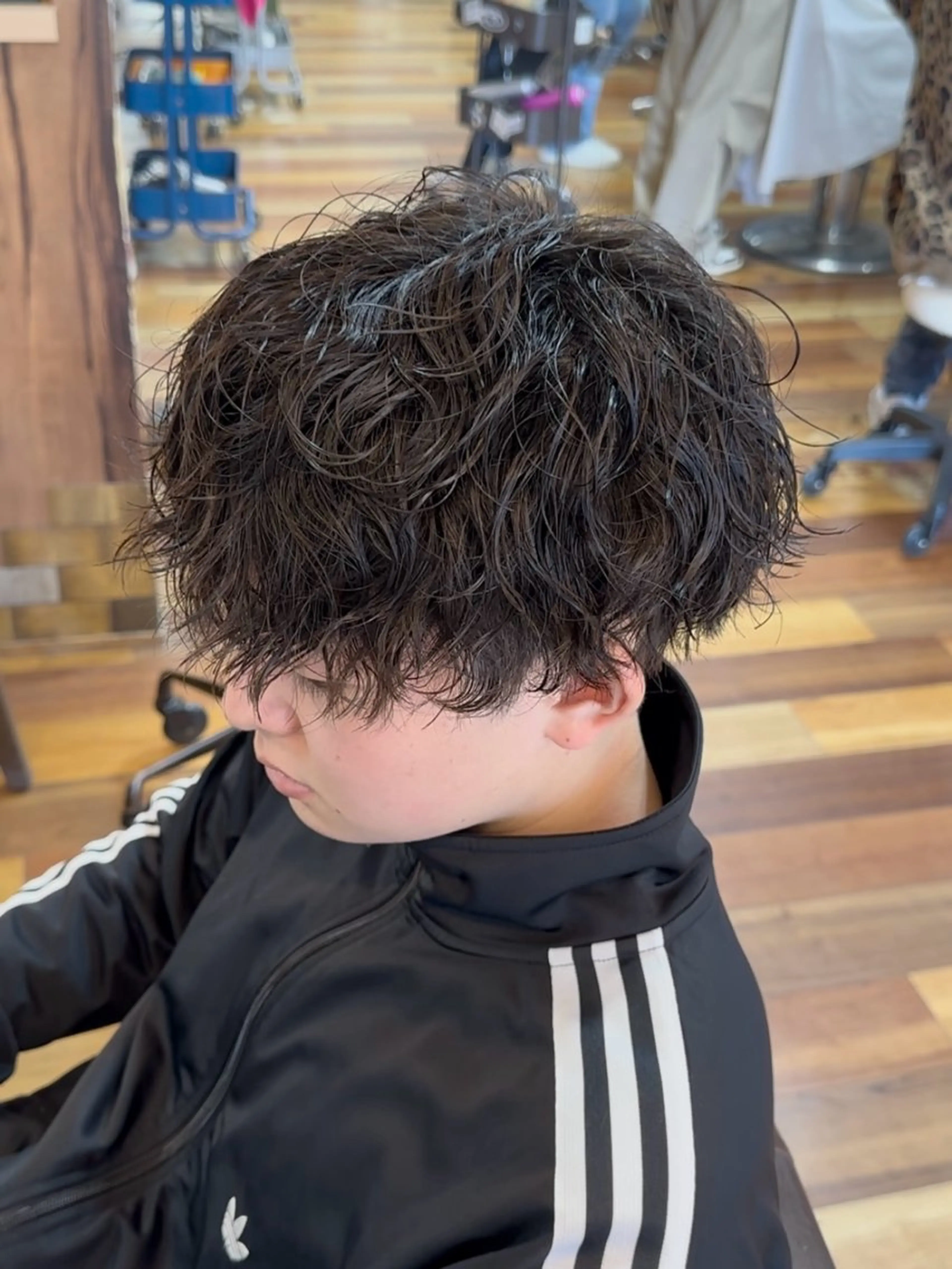 ショート パーマ ウエチ シオミ 金沢文庫のヘアスタイル