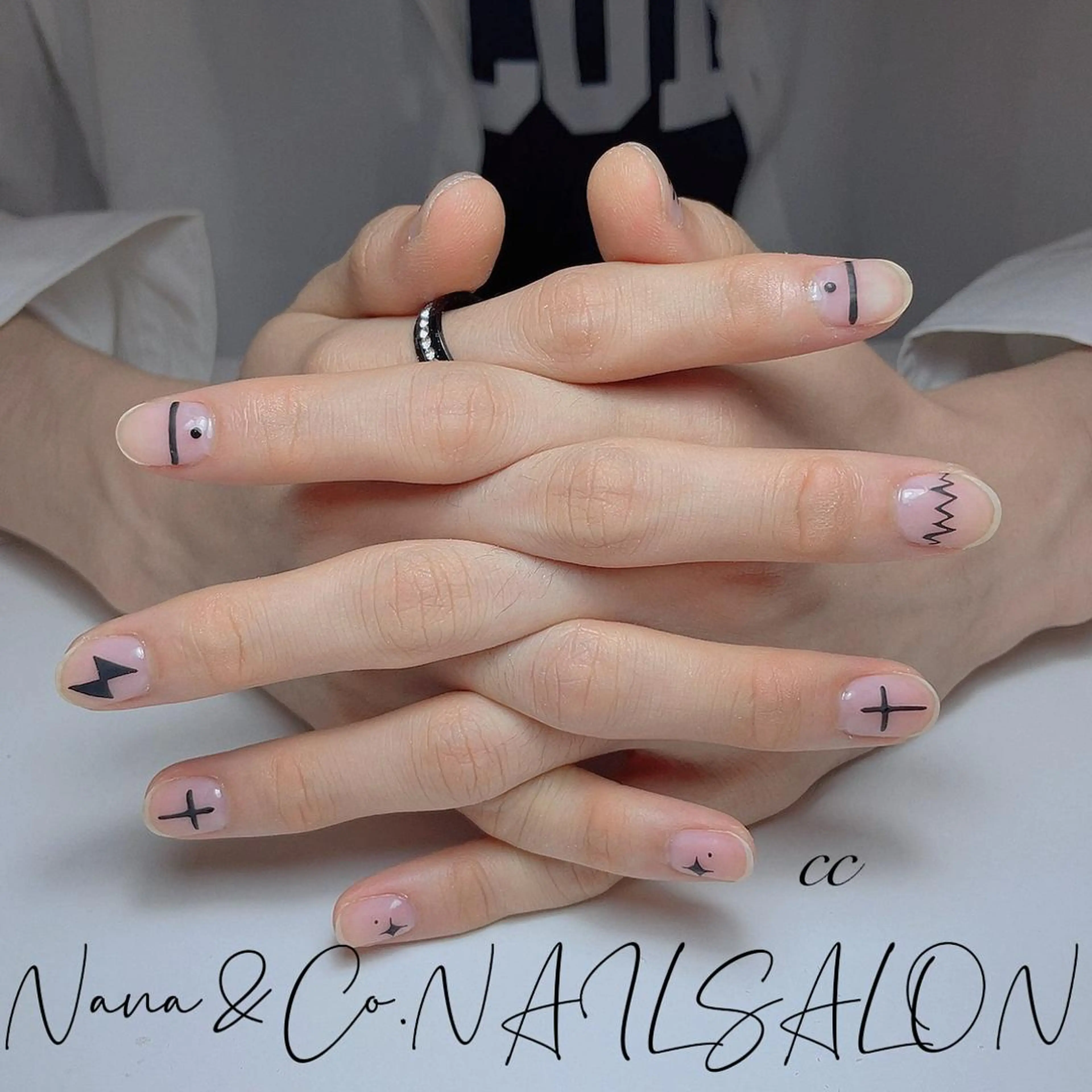 カラー ネイル メンズネイル C C🌼のネイルデザイン
