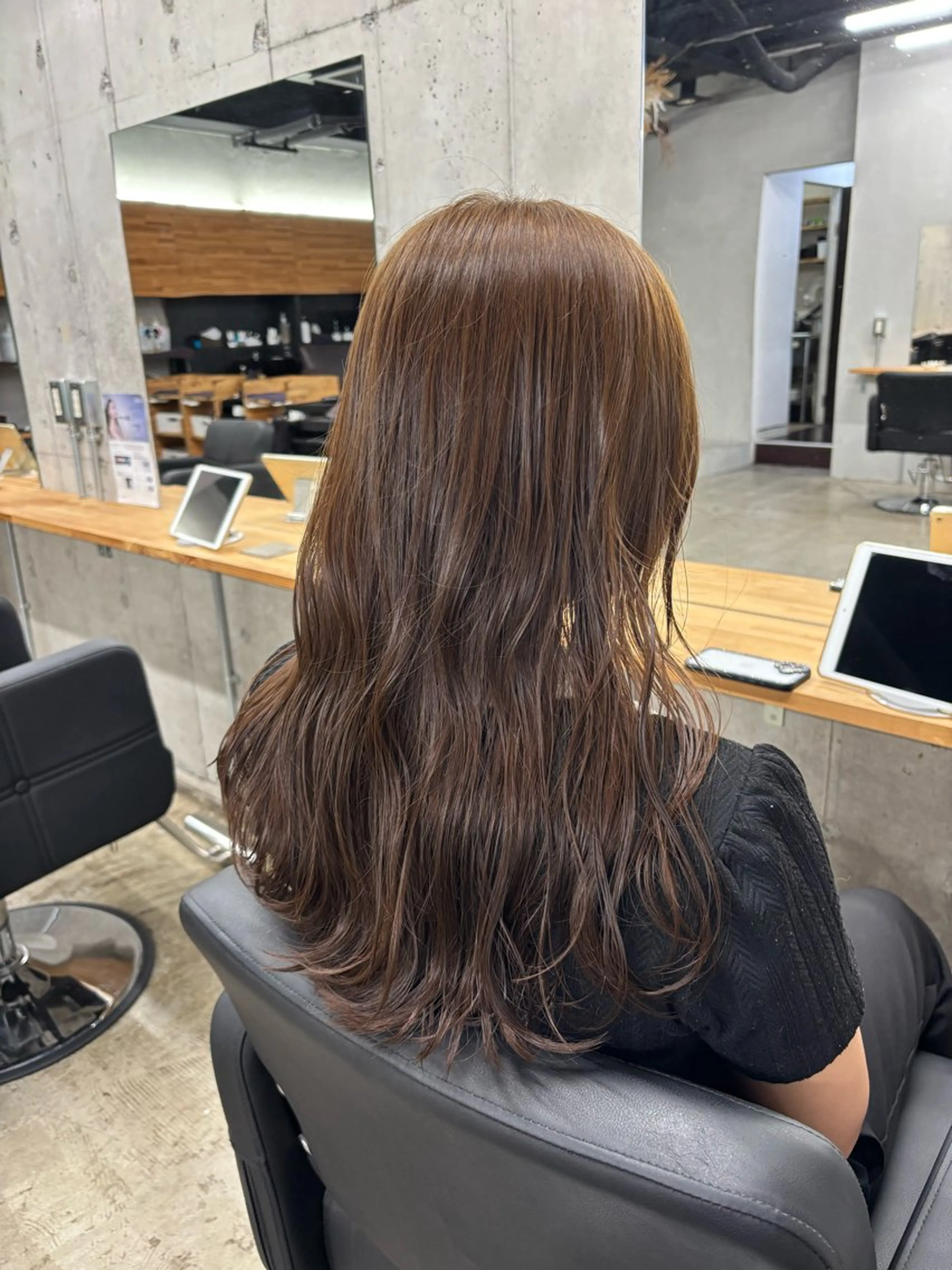 セミロング カラー mono / Manatoのヘアスタイル