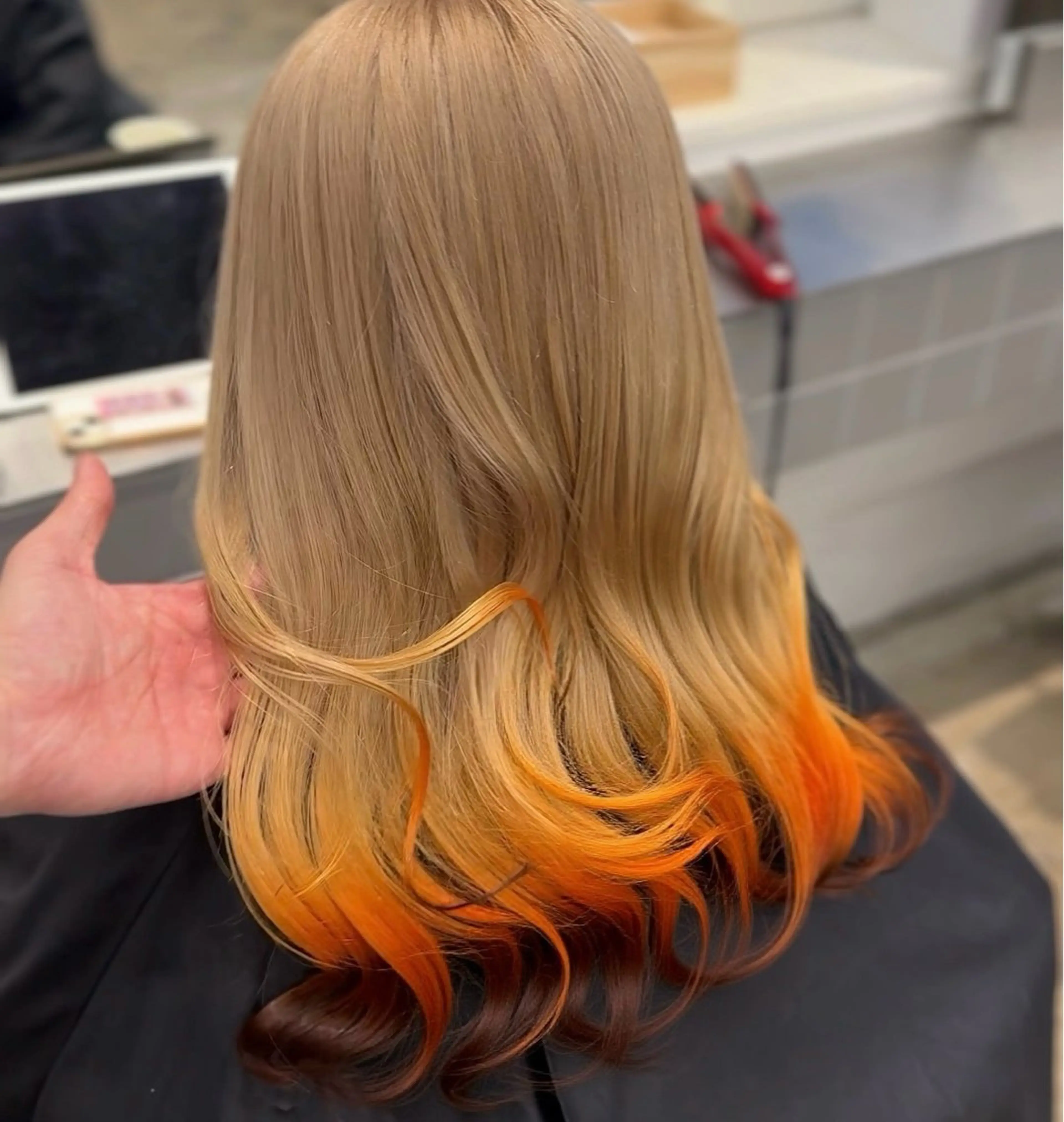 《🍪デザインカラー🍪》💐✨️"4月"割引き対象‼️㊗️ブリーチカラー＋前処理TR🕯渋谷/ハイトーン/ルーツカラーの写真