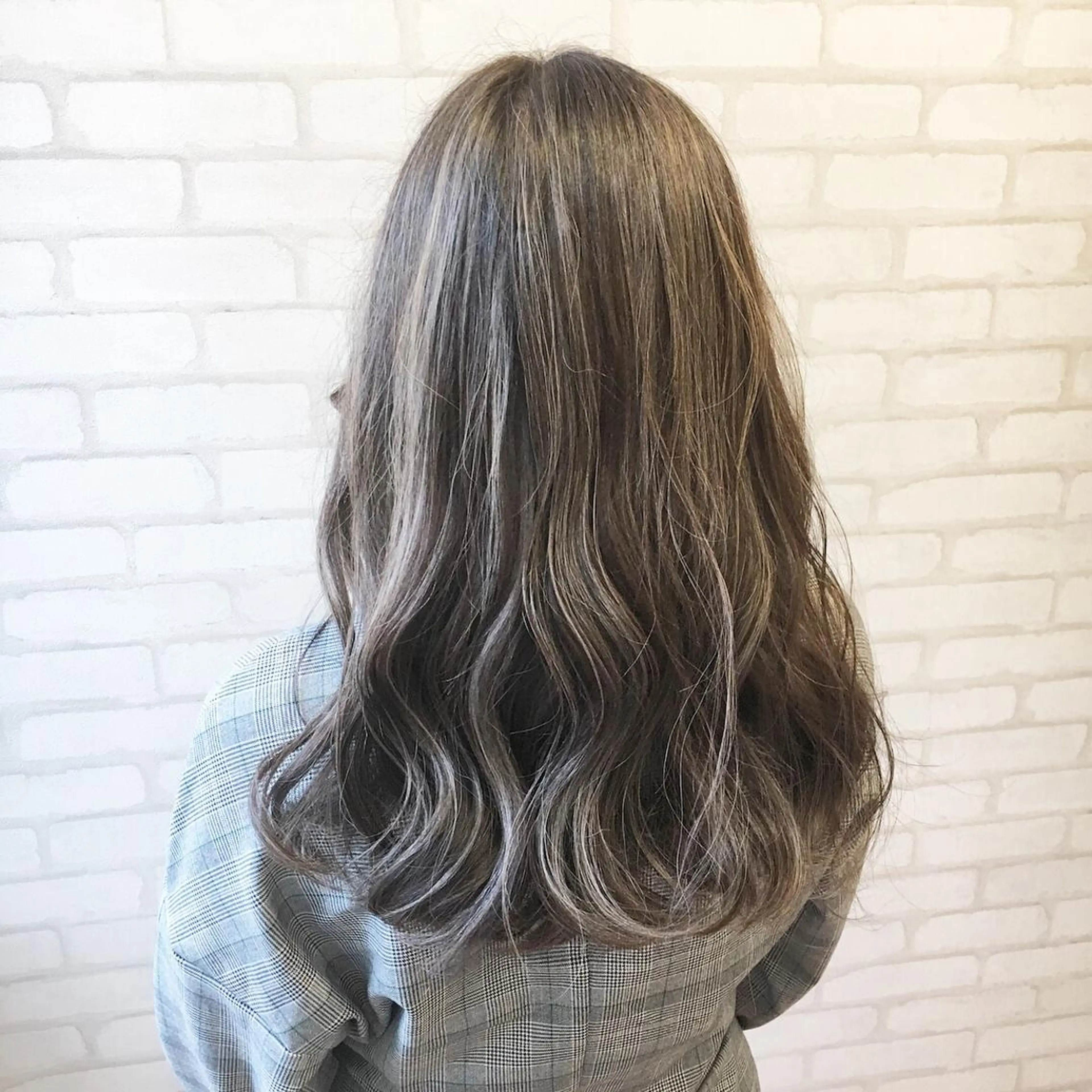 ロング カラー ヘアアレンジ グレージュ ハイライトカラー ハイライト ヘアカラー トリートメント ✨艶髪✨透明感✨ 山内大樹のヘアスタイル