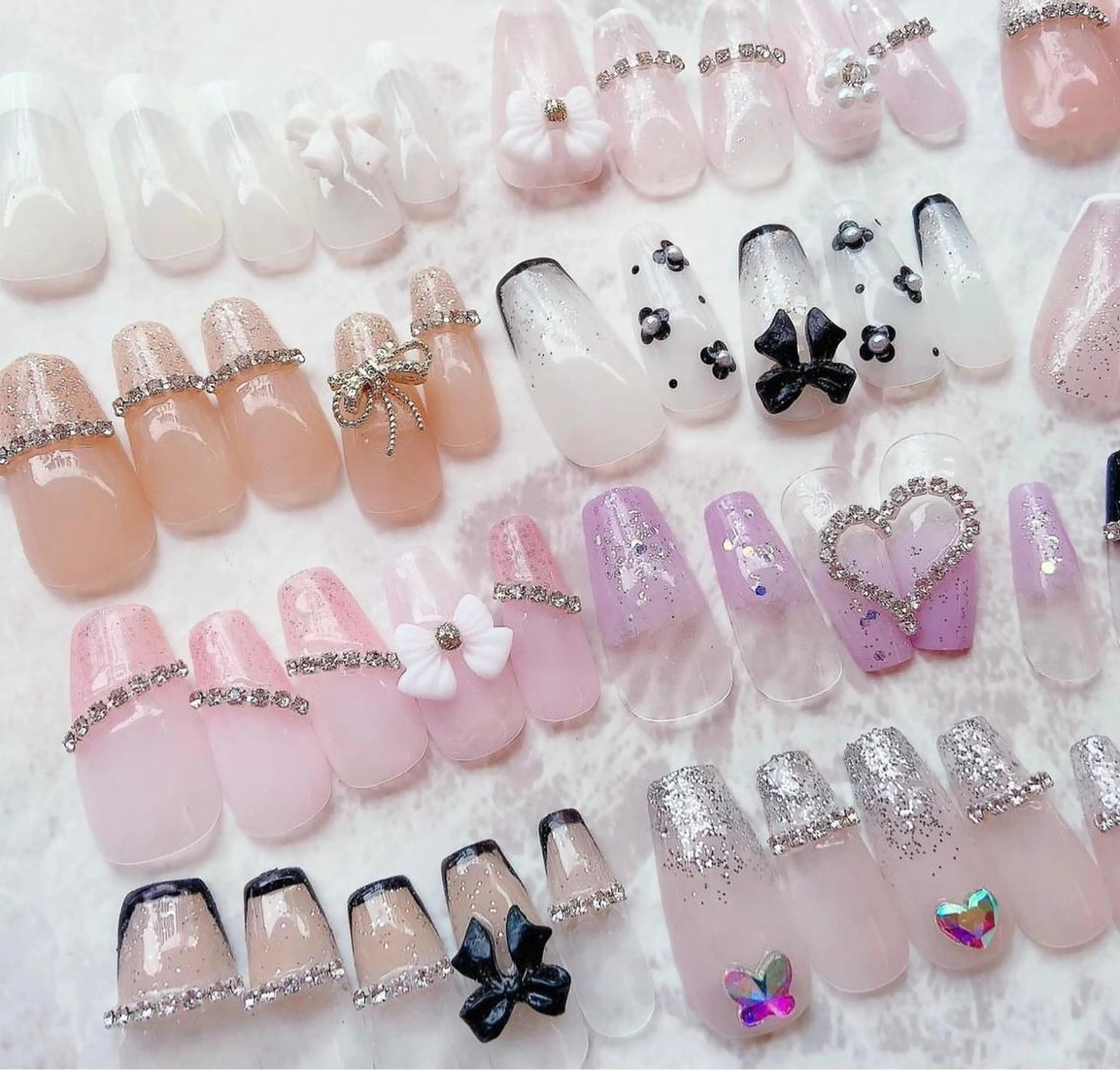 ネイル ハンドネイル VIVIAN リサのネイルデザイン