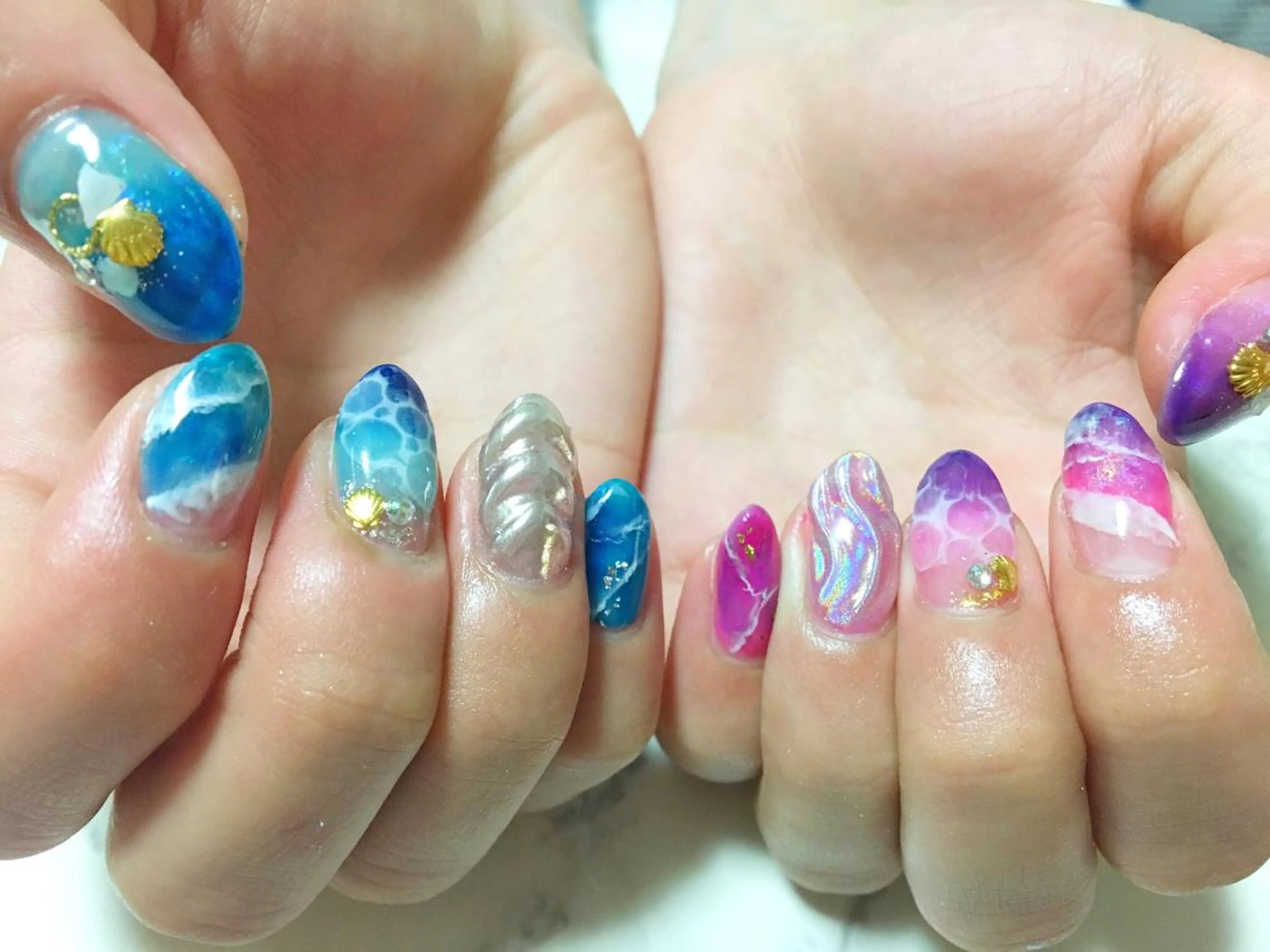 ネイル 夏ネイル ハンドネイル Colorer 사키のネイルデザイン