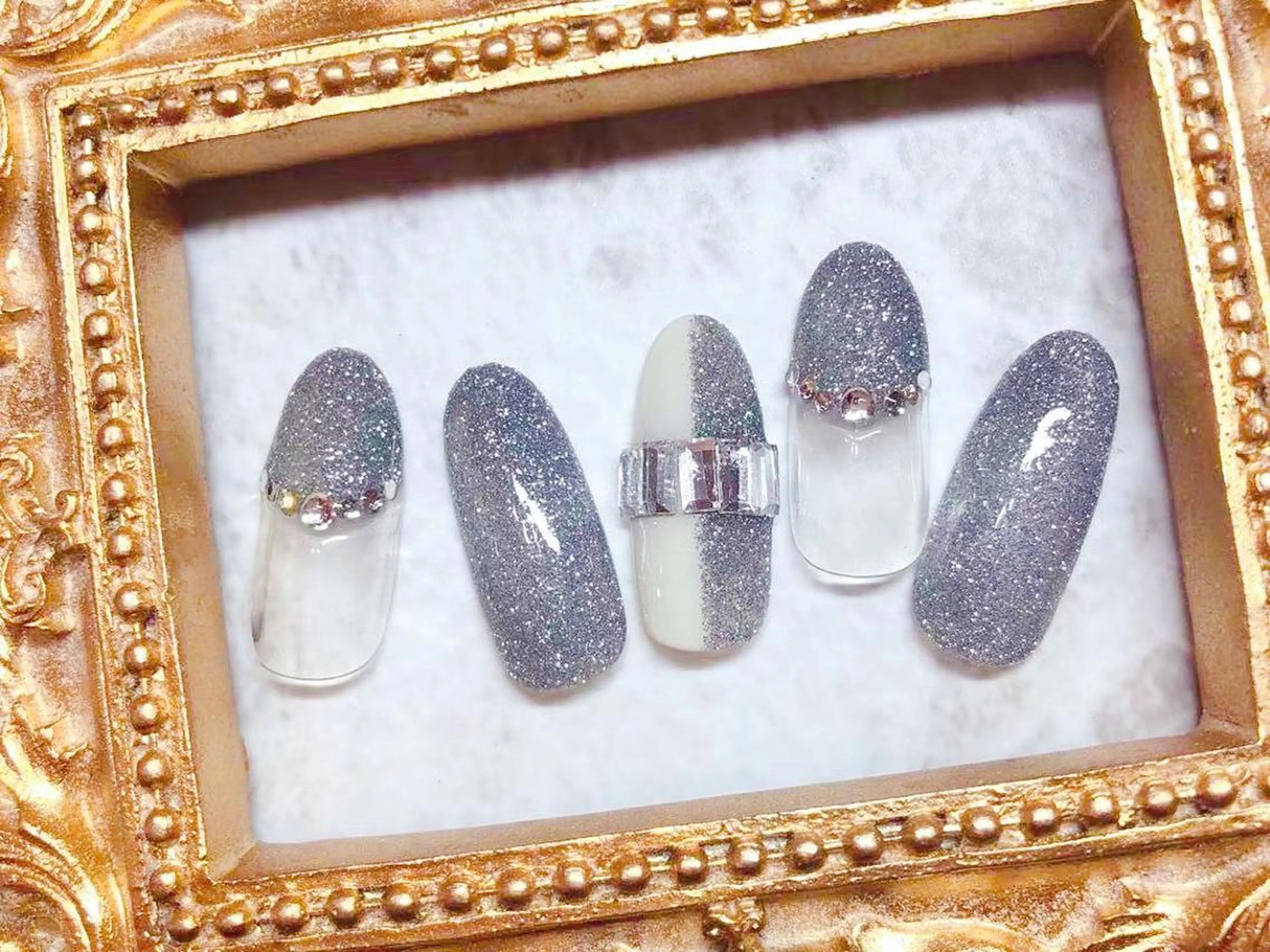 ネイル ハンドネイル マジック ミラーのネイルデザイン