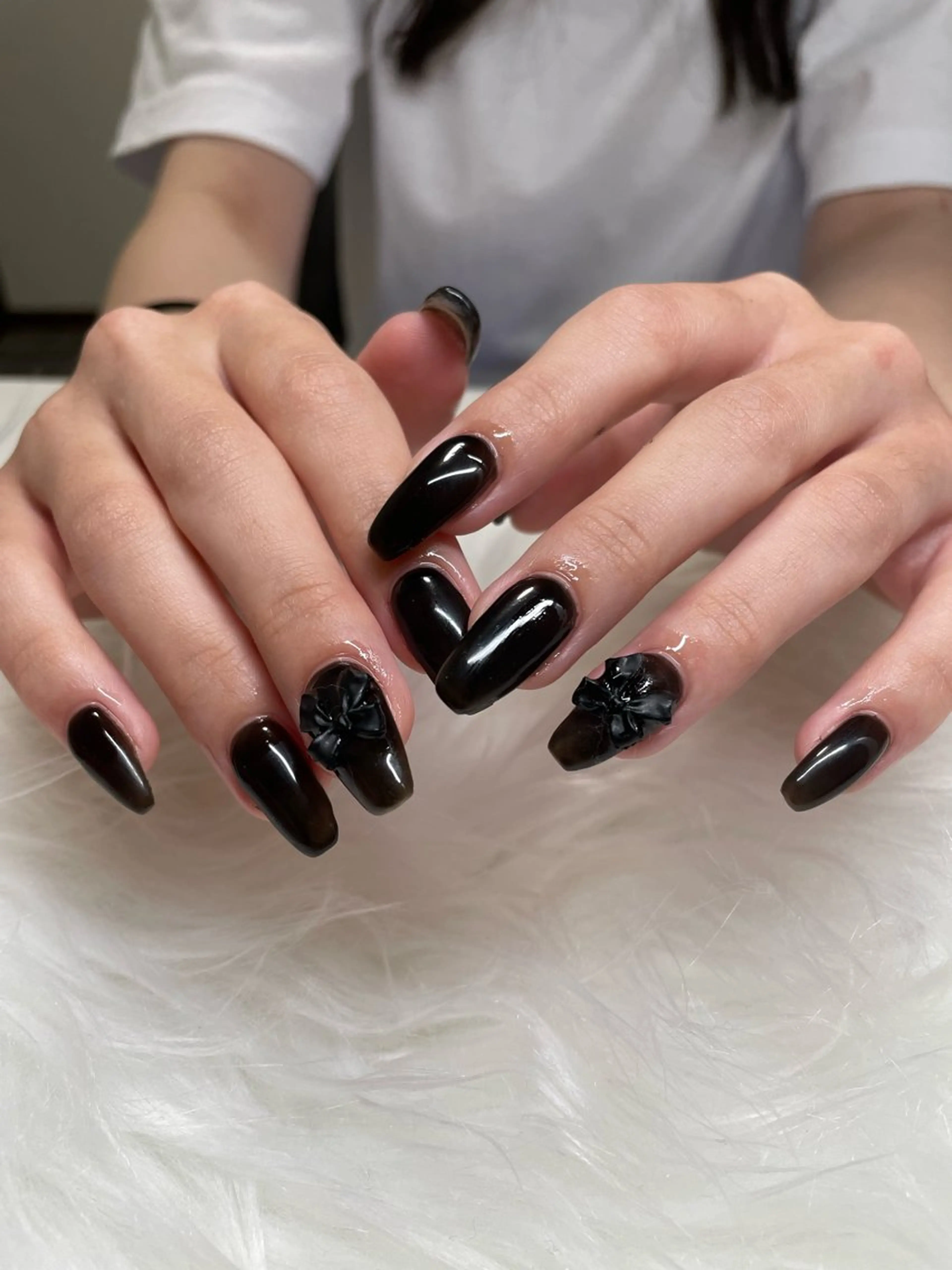 ネイル リボン ハンドネイル MN salonのネイルデザイン