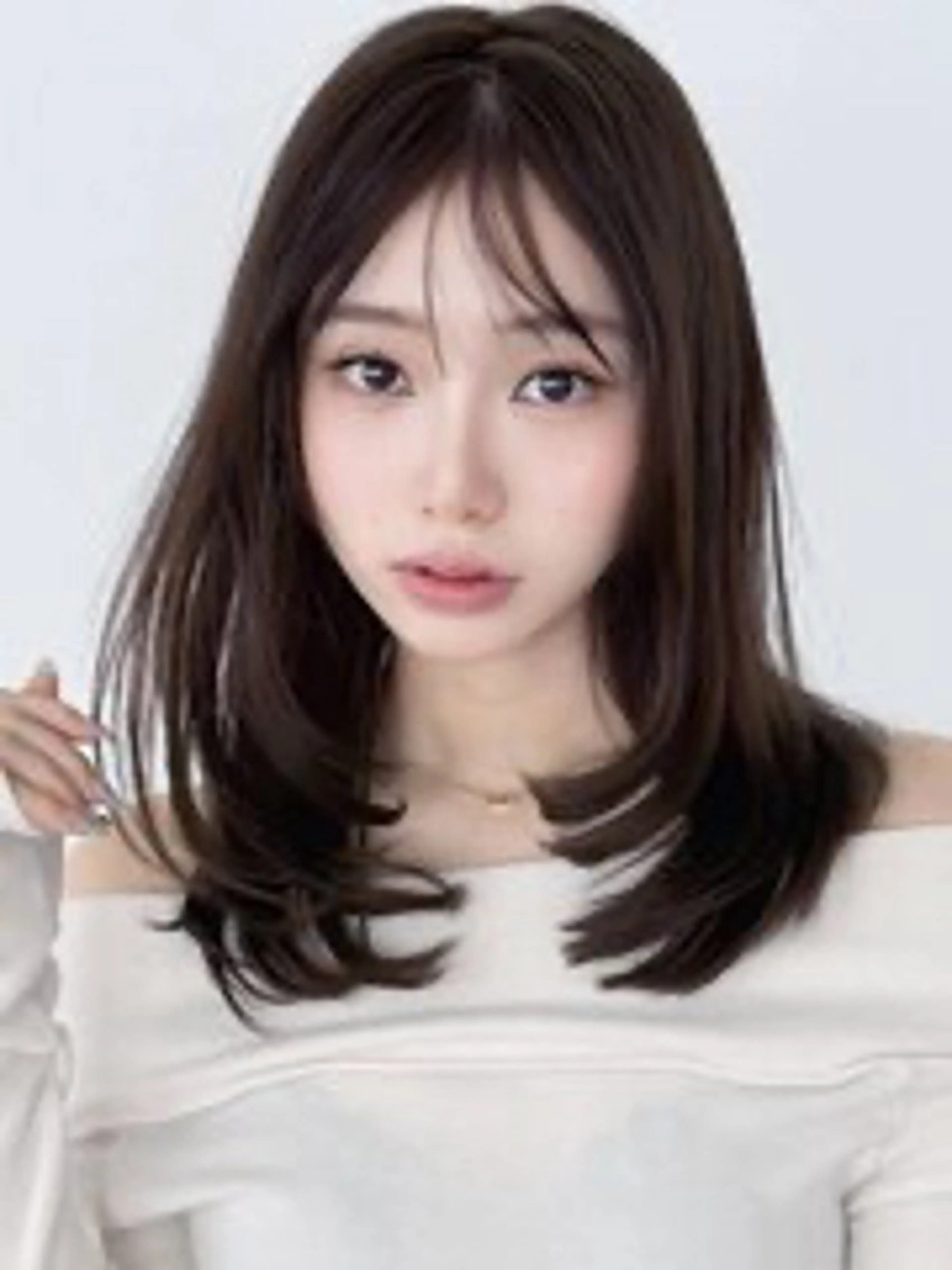 セミロング カット ヘアカラー 由磨 / Agu.hair新宿のヘアスタイル