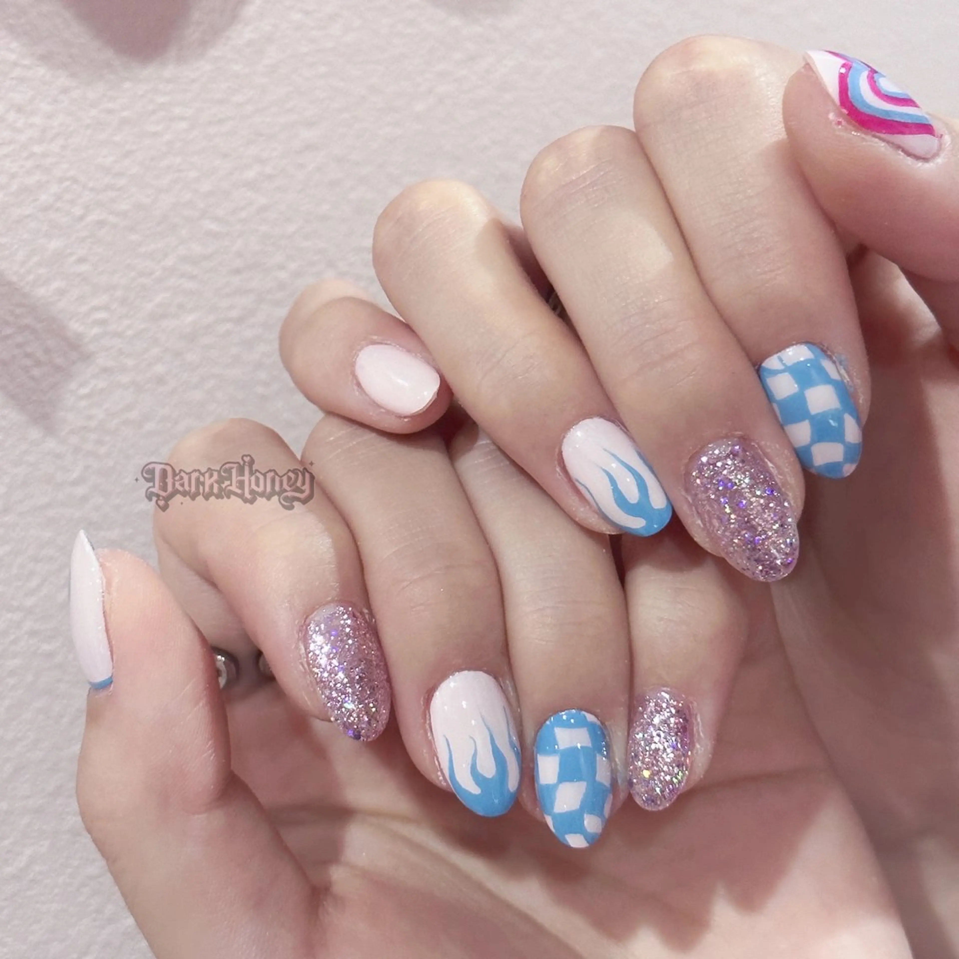 ネイル Dark honey スカルプ専門原宿店のネイルデザイン