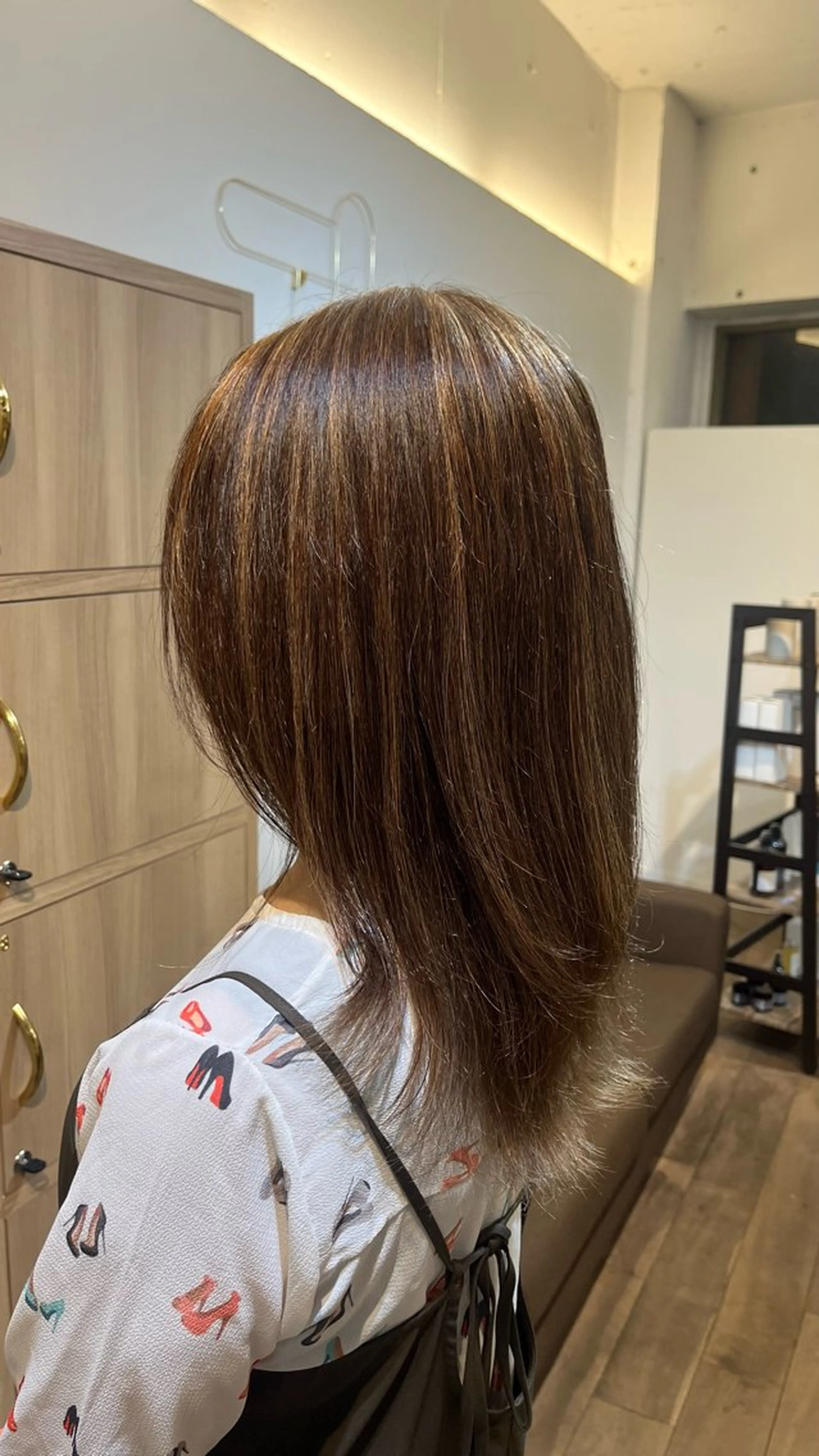 カラー ハイライトカラー ヘアカラー くろたき まほのヘアスタイル