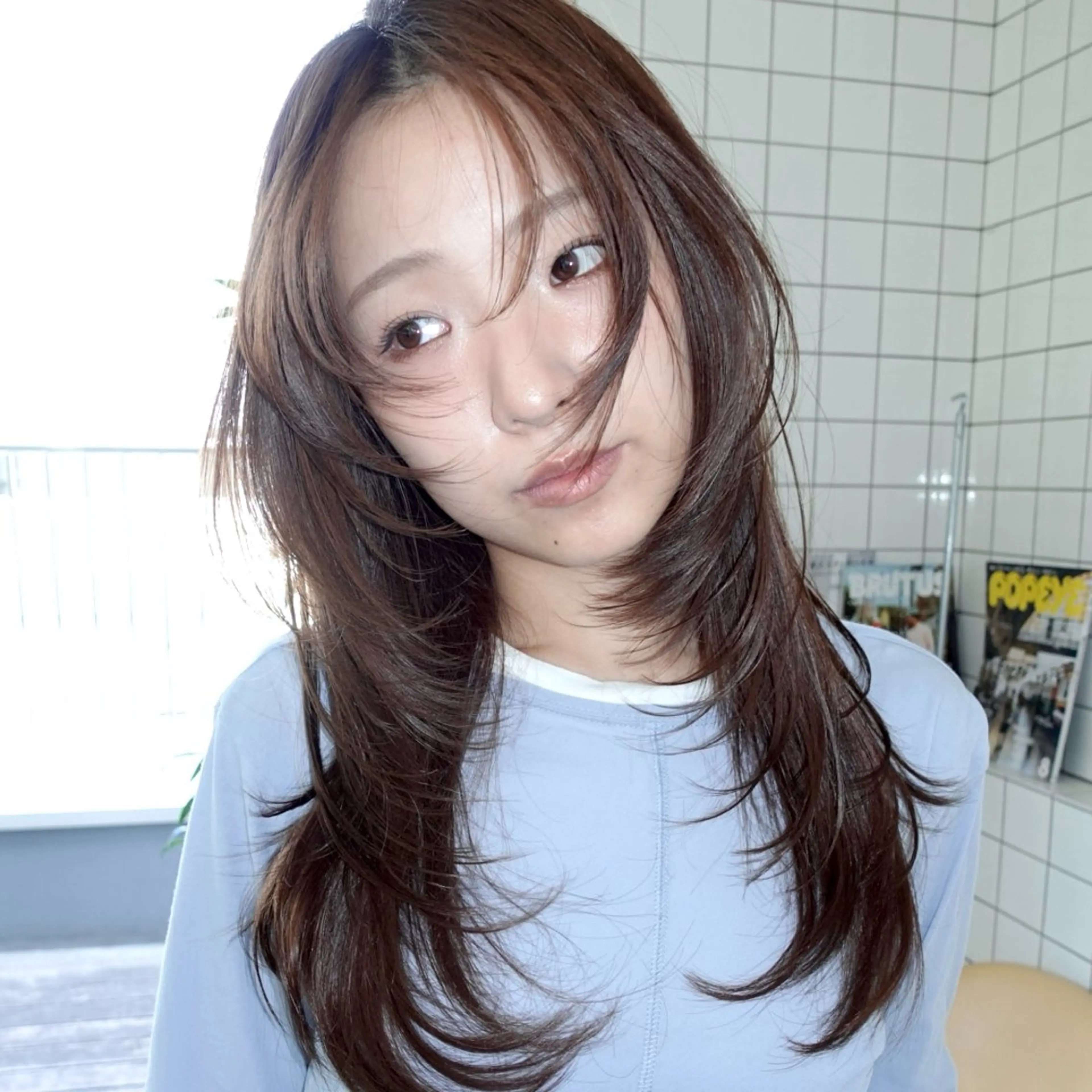 ロング カラー 黒髪 ブラウンカラー 透明感カラー 顔周りカット ハッシュカット カット ヘアカラー トリートメント momo もものヘアスタイル